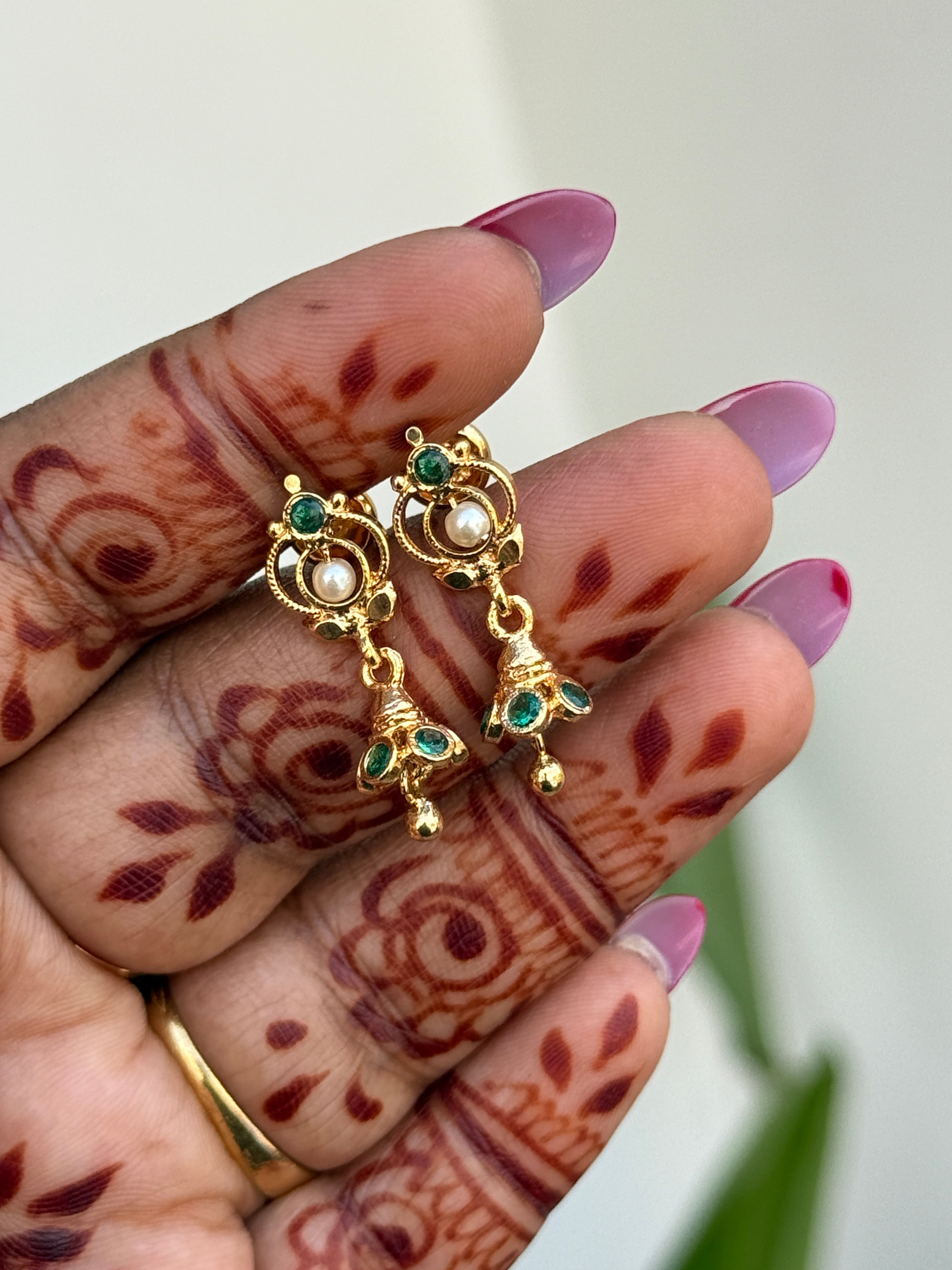 Ph345 panchaloham small butta earrings