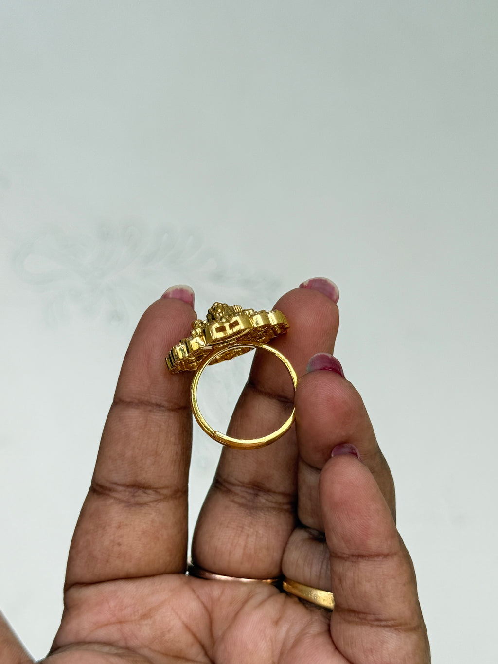 Lakshmi devi  adjustable finger ring rg200