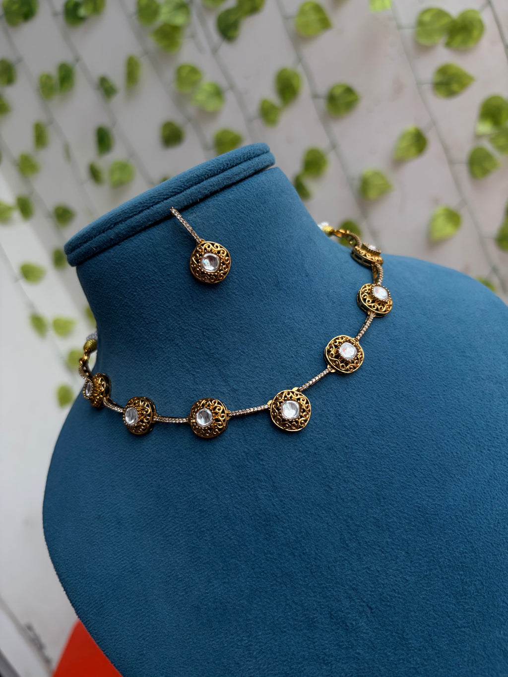 Ns914 cz white stones short neckset with earrings