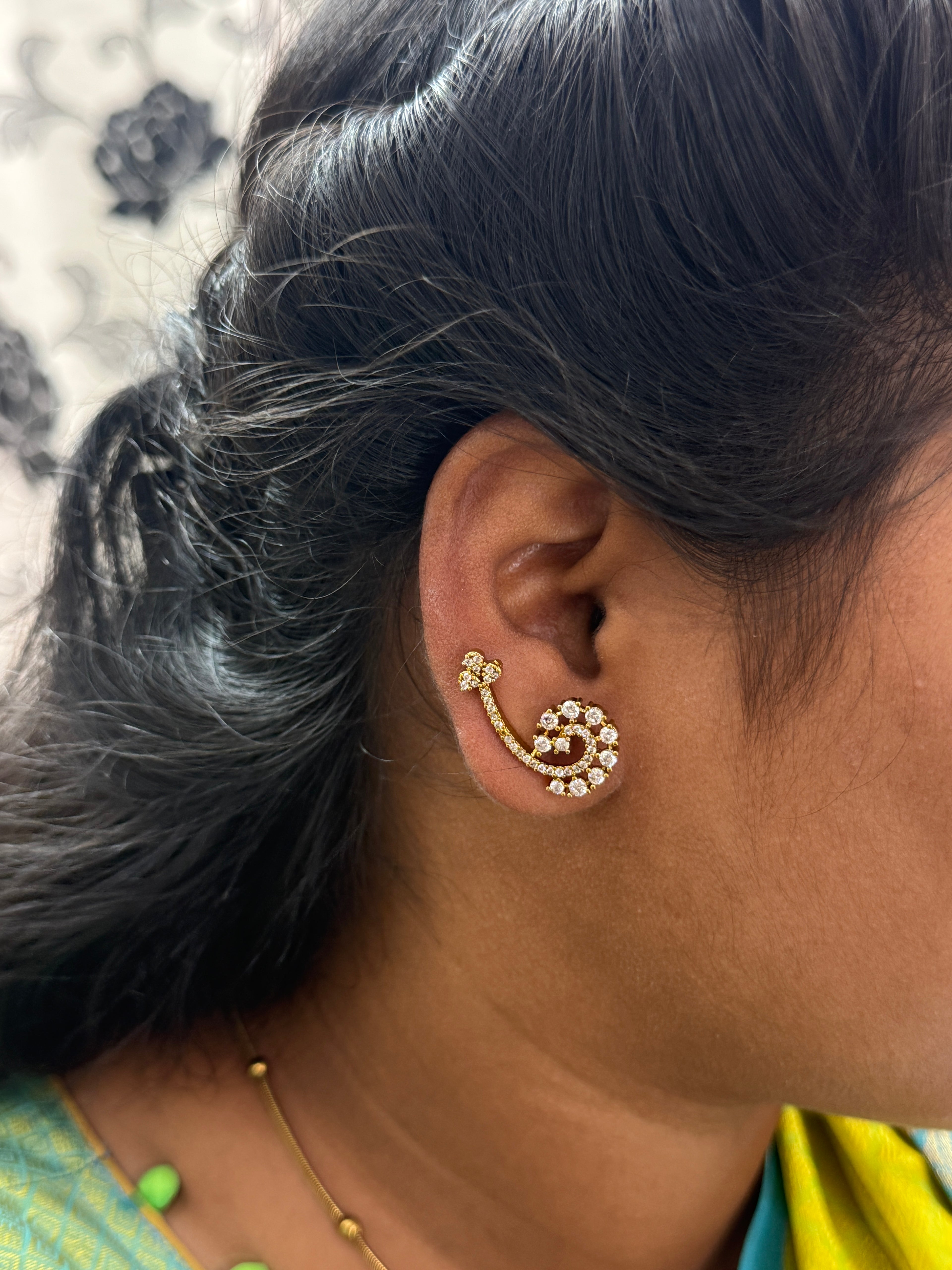 Er221 white stones back suport earrings