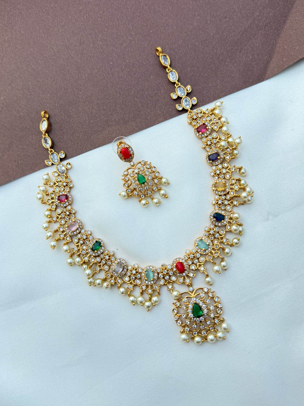 Ns598 navarathan short neckset