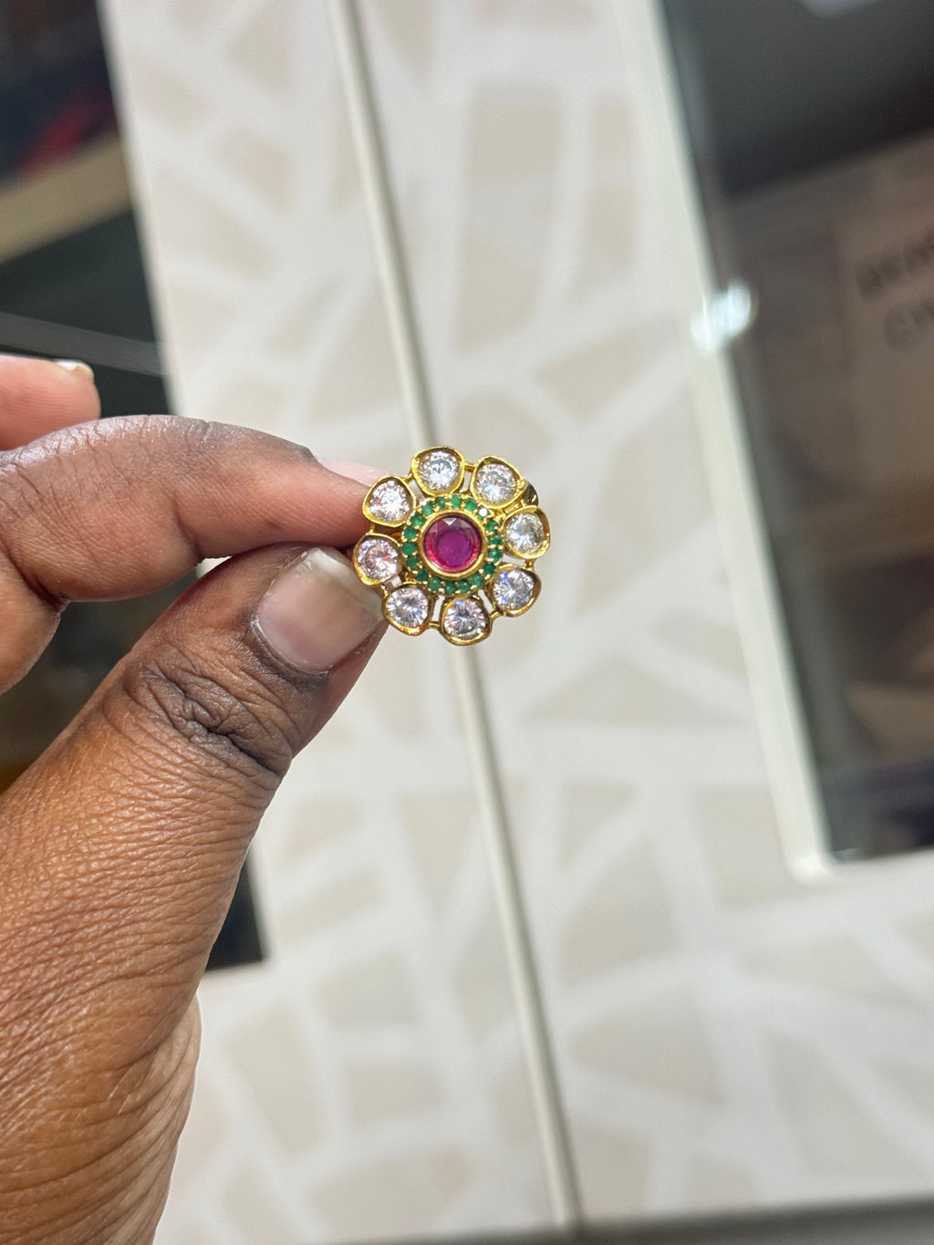 Rg211 adjustable finger ring