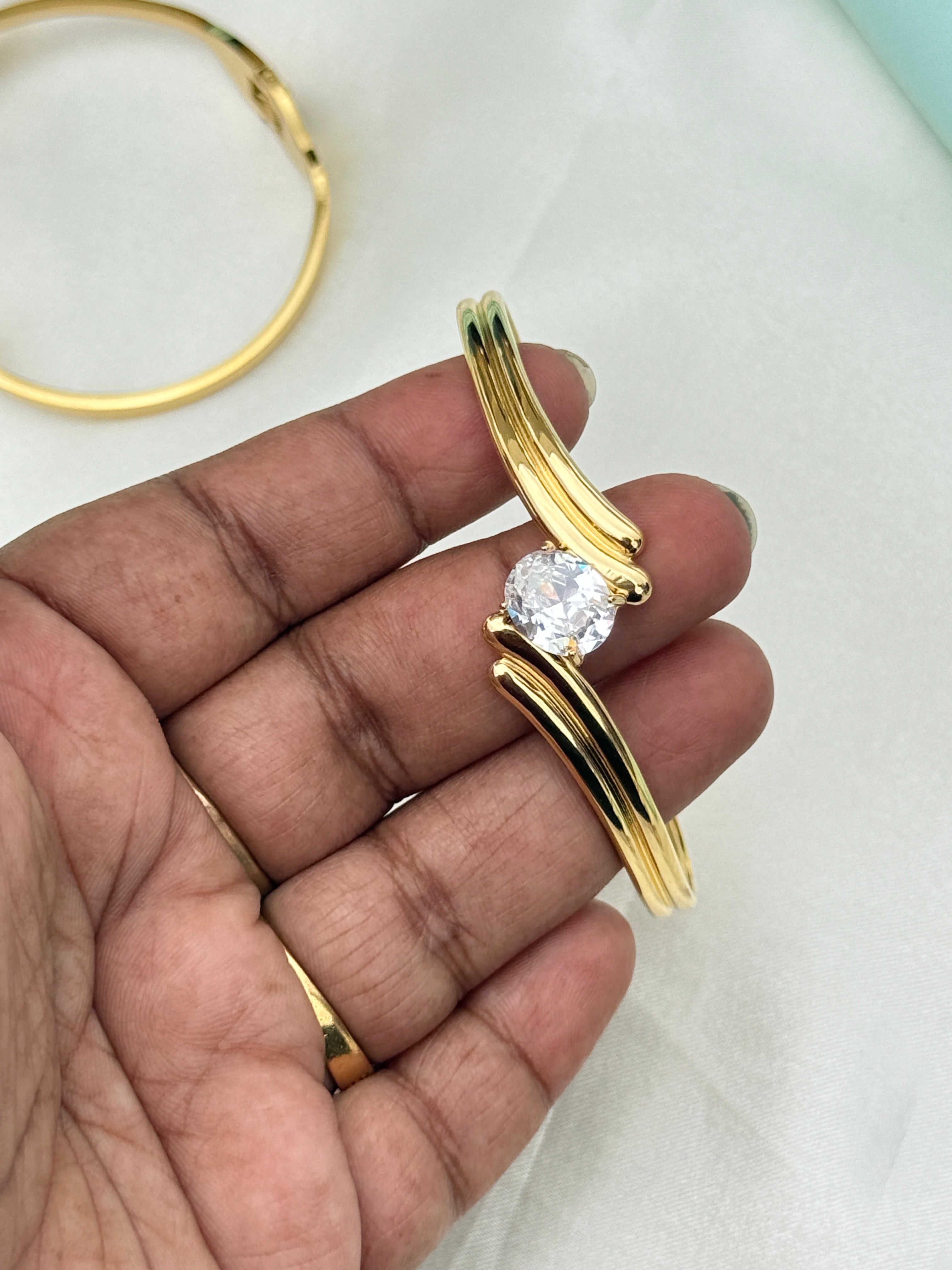 Ab589 anti tarnish single stone 2:4 to 2:6 size opeanable kada bracelet