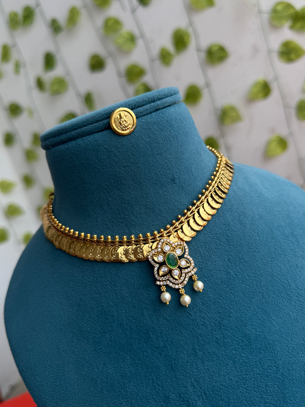 Ns883 kasulaPeru short neckset with studs