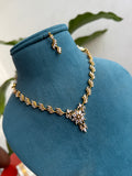 Ns475 simple flower neckset