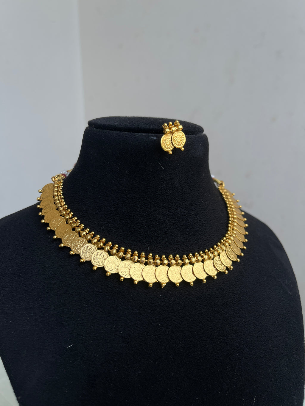 Lakshmi Devi kasulaperu short neckset ns2003