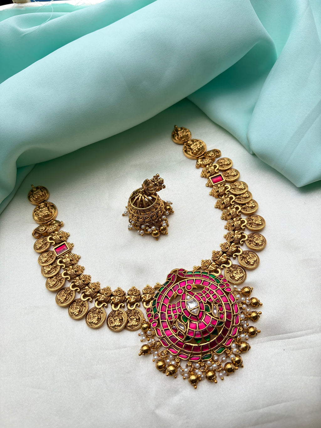 Jadau Kundan kasu lakshmi devi neckset with butta earrings Ns239