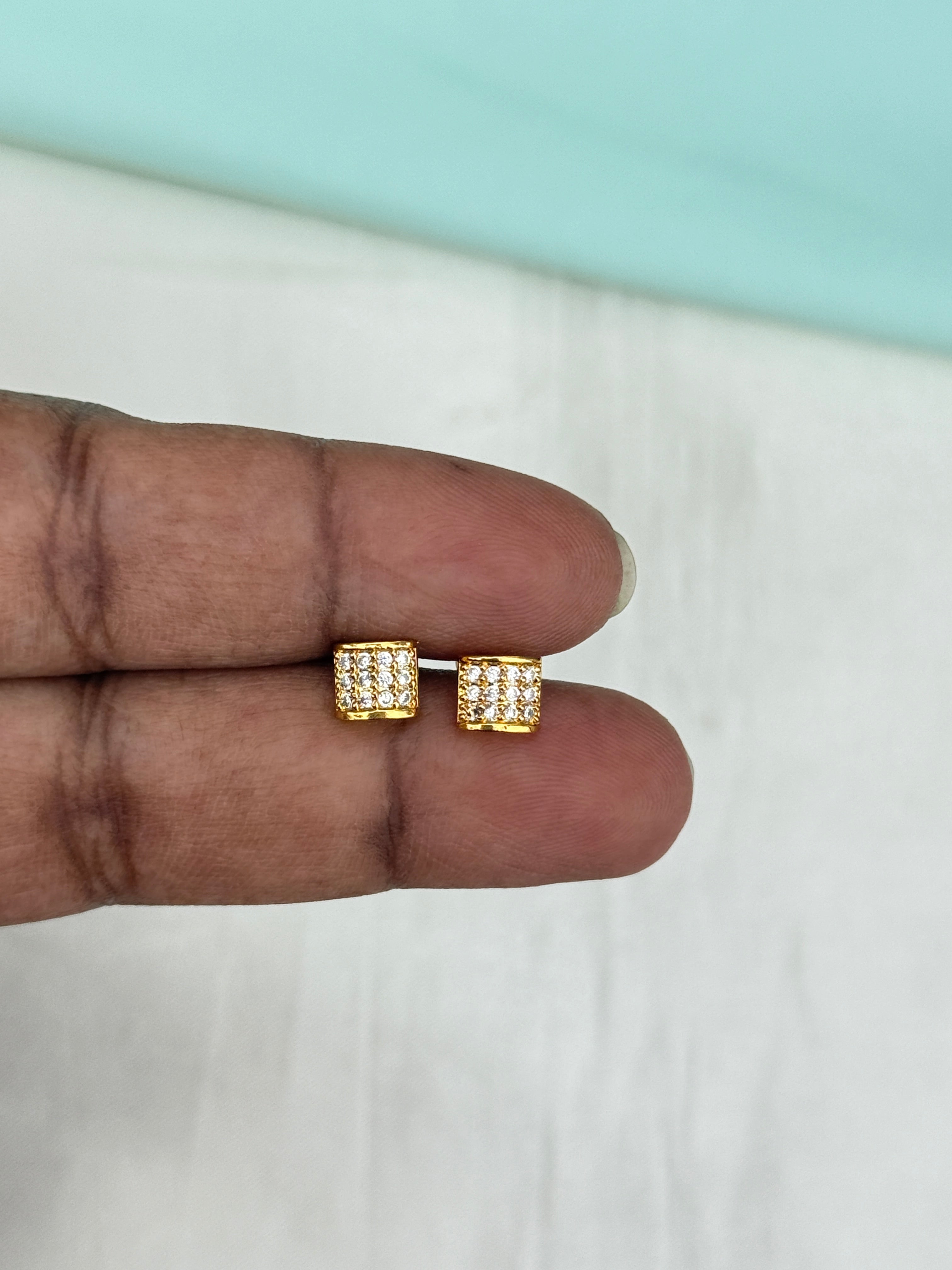 St165 box back ball  second (2nd) tops studs