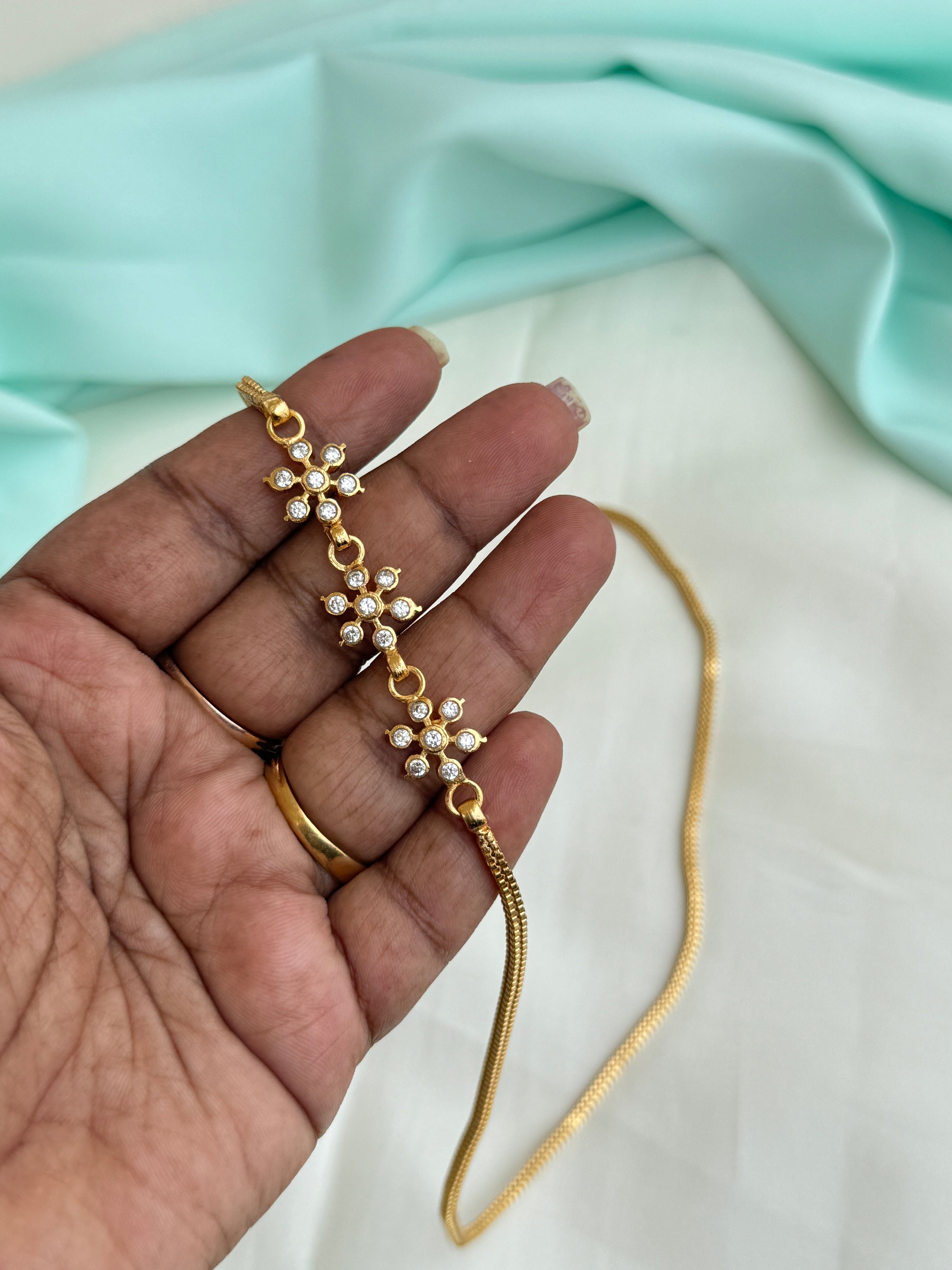 Ph413 panchaloham polished 25inches 3 flowers thali chains