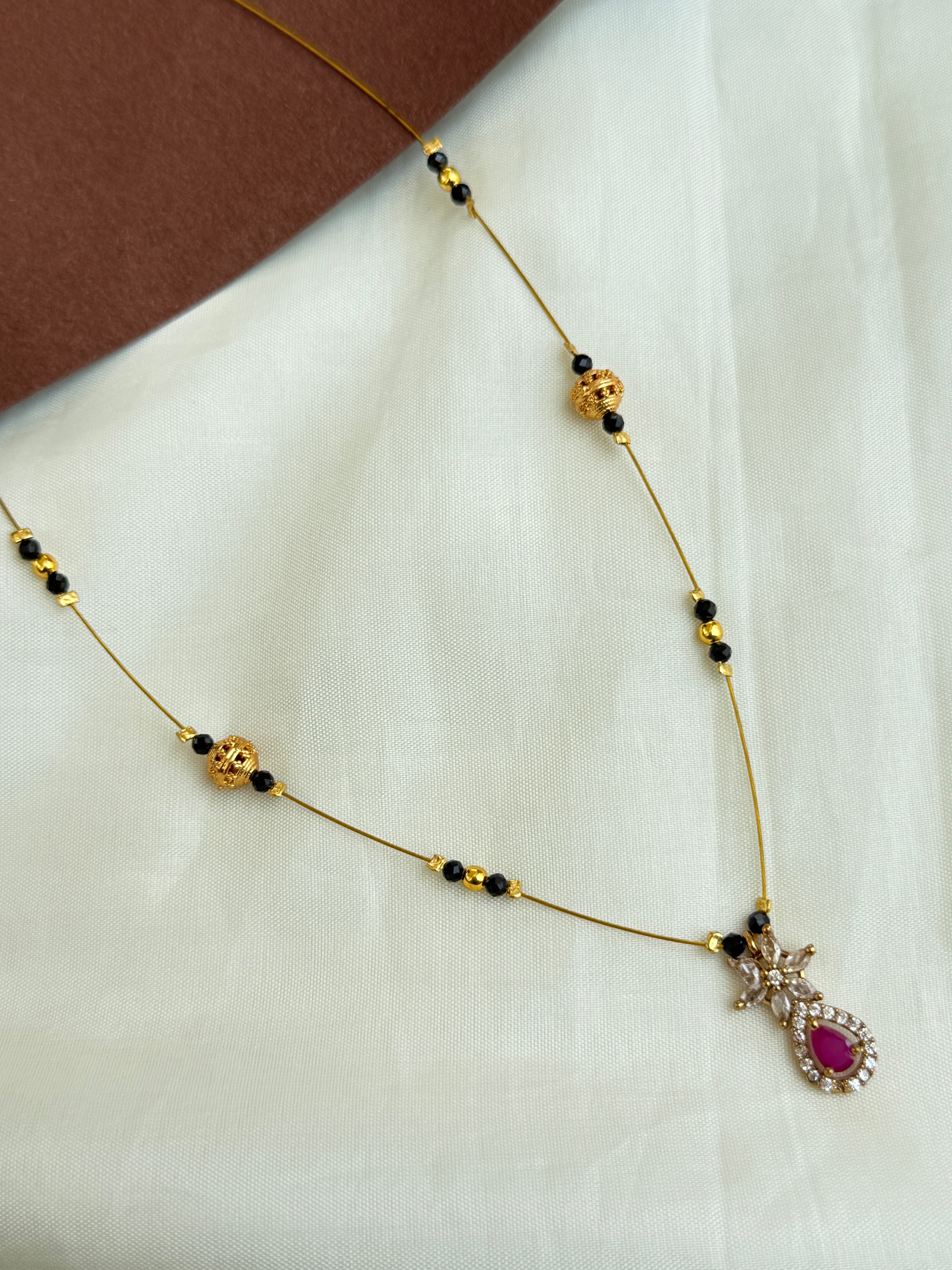 Ns 217 blackbeads invisible chain
