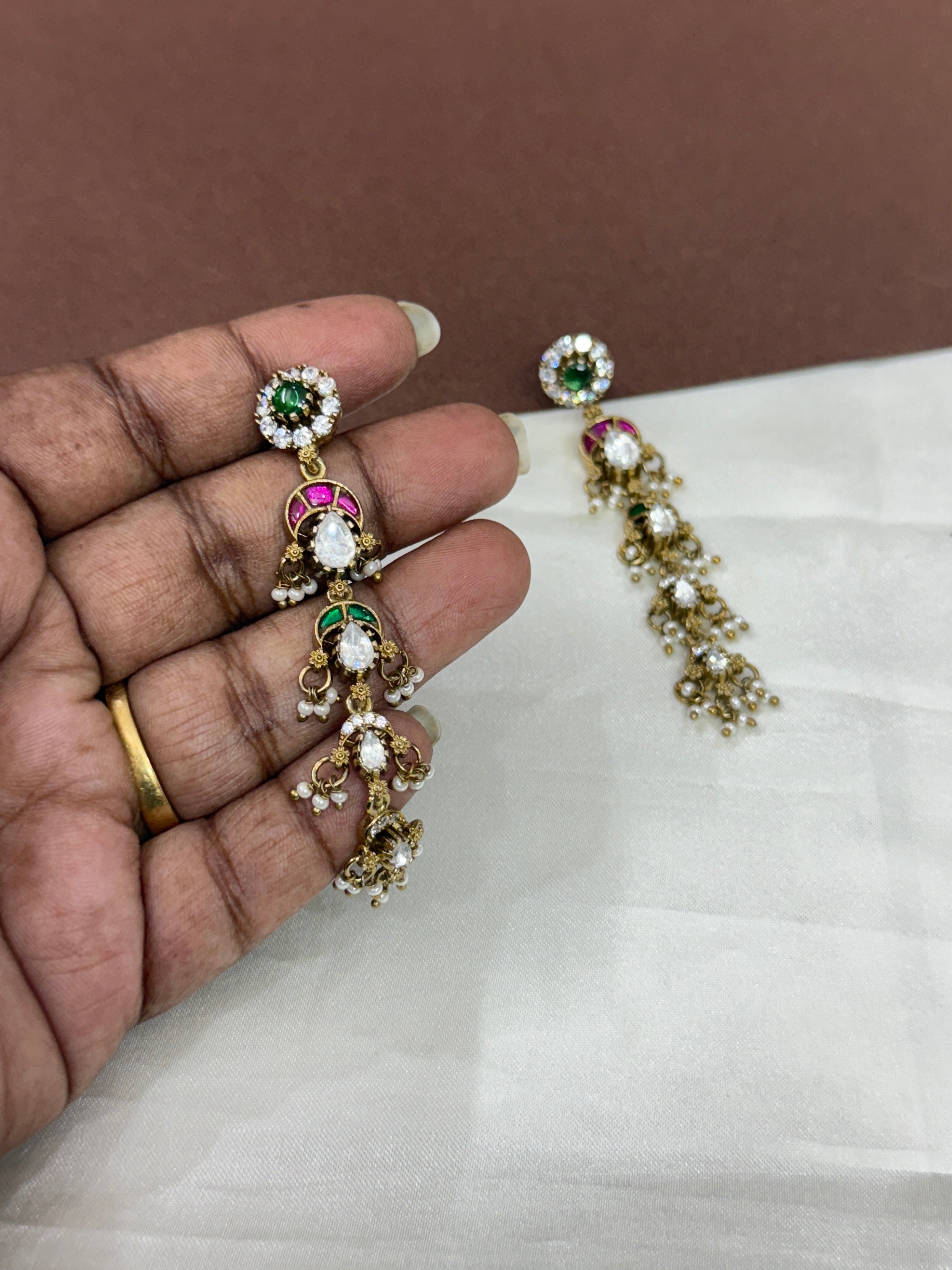 Er110 jadau Kundan tassels