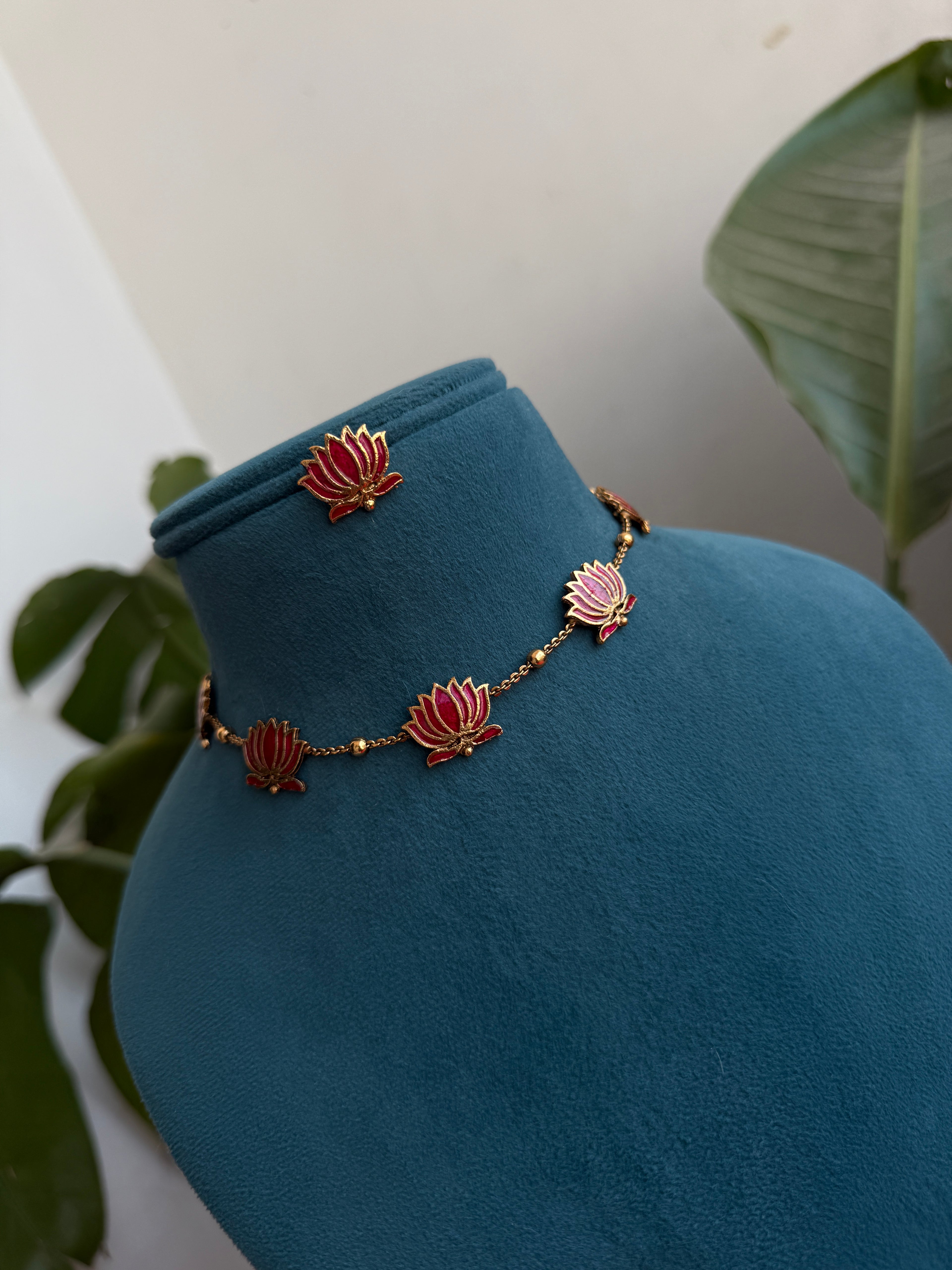 Ns513 lotus budget friendly neckset