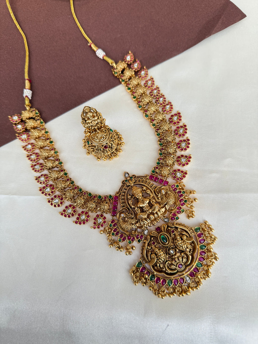 Ns402 Lakshmi Devi Kemp mango 3/4th neckset