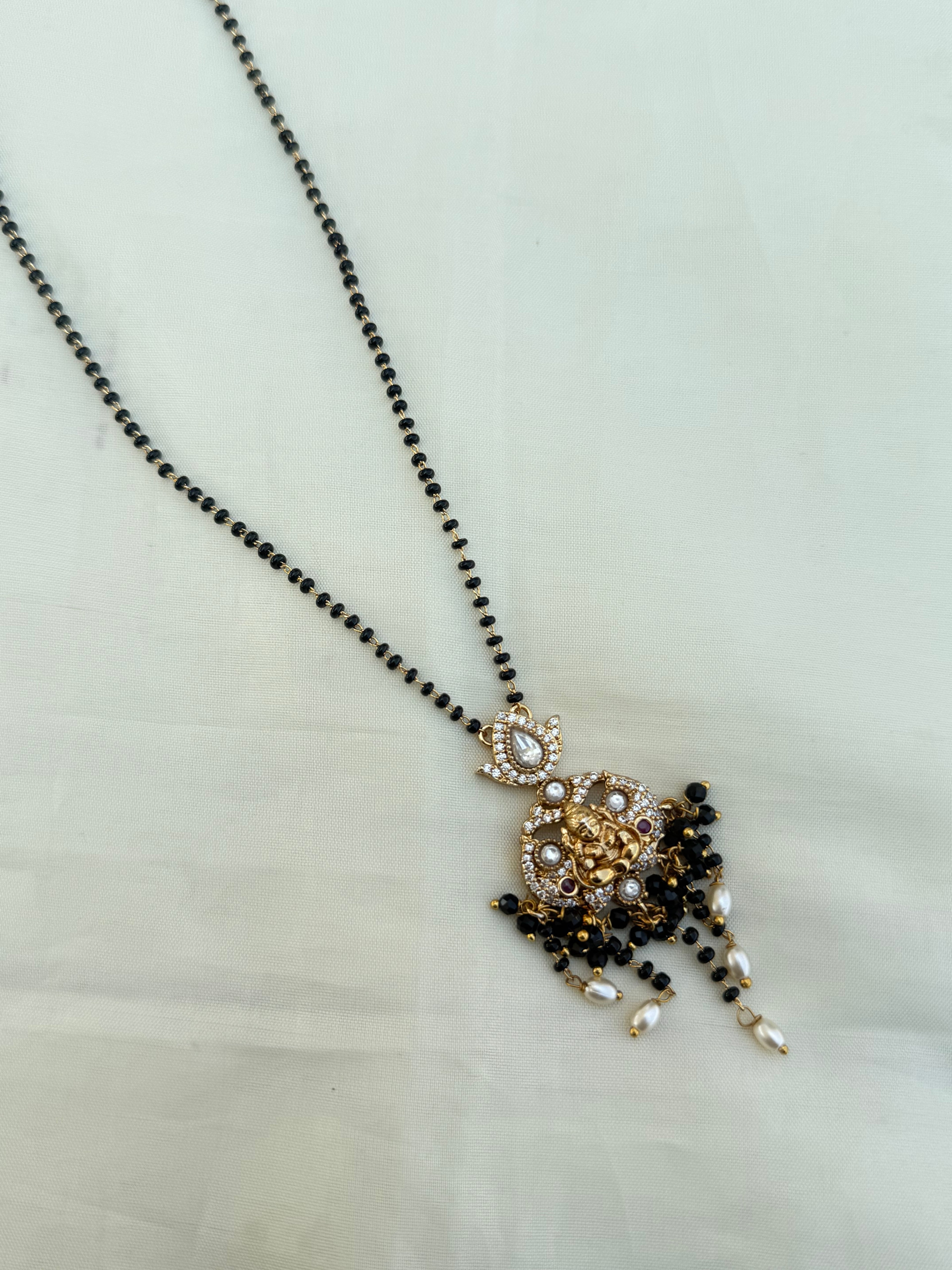 Bb3000 Lakshmi Devi pearl hanging Blackbeads