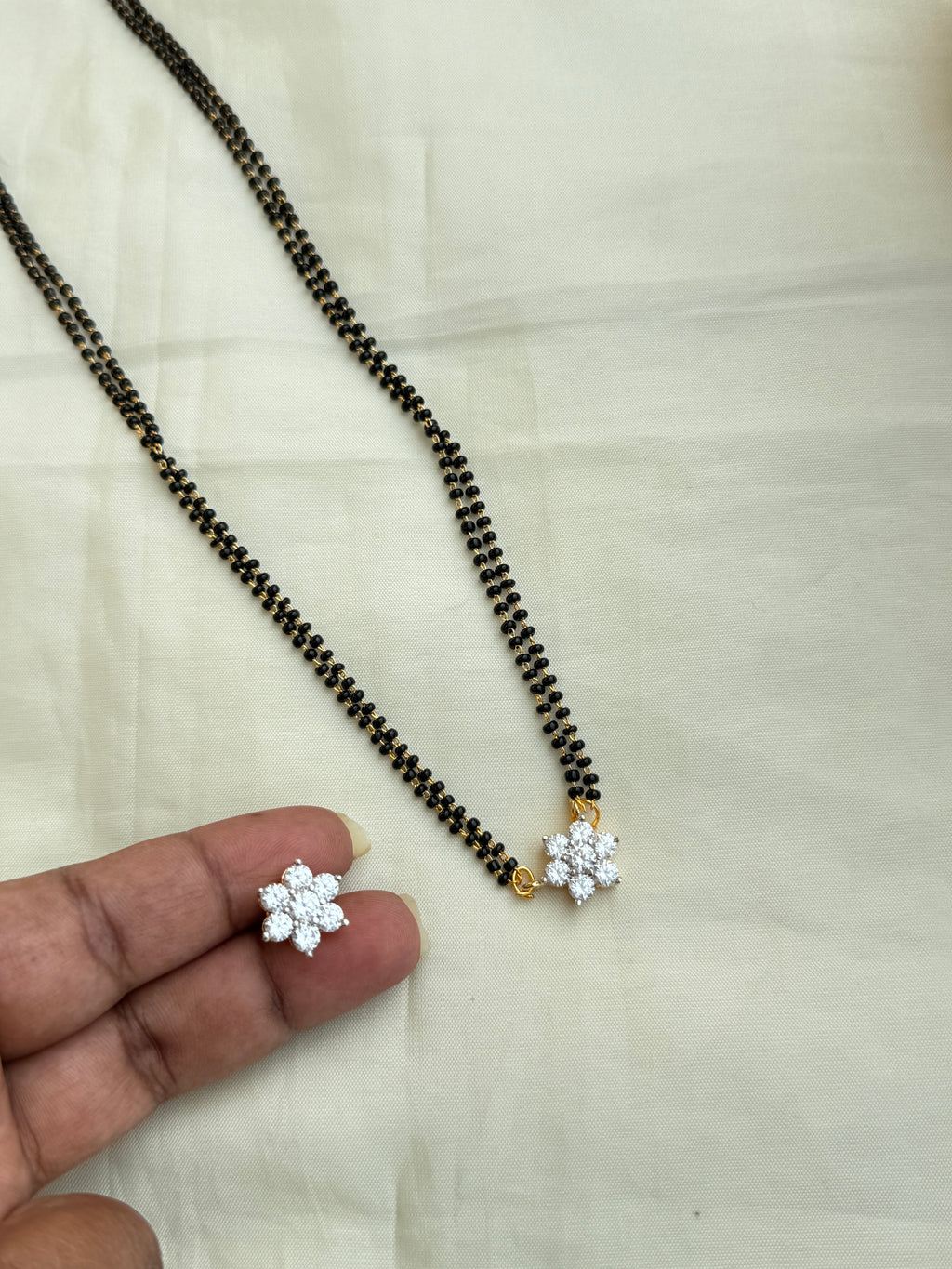 Bb507 2 lines short blackbeads with earrings
