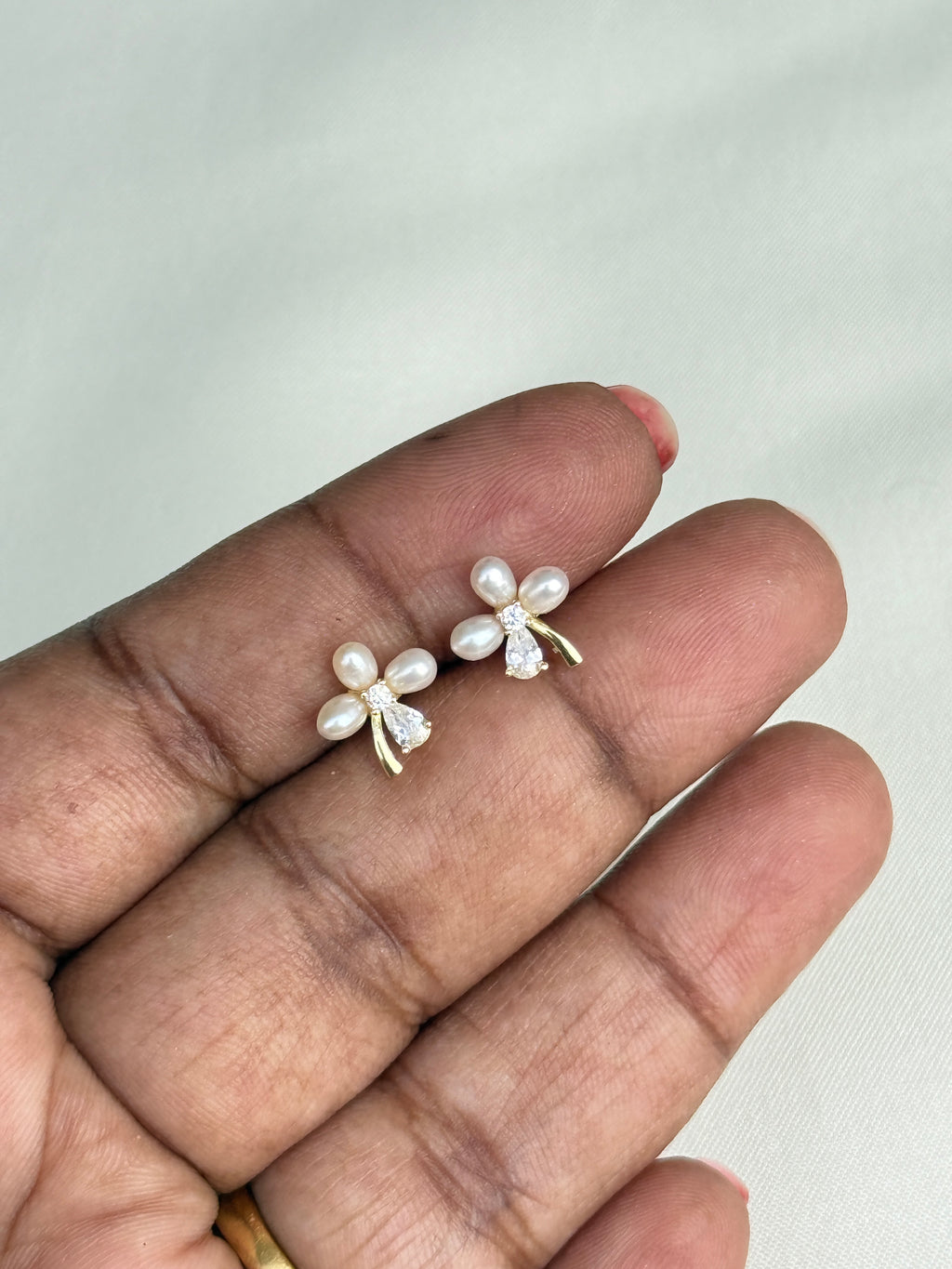 Se001 92.5 silver hallmark pearl studs