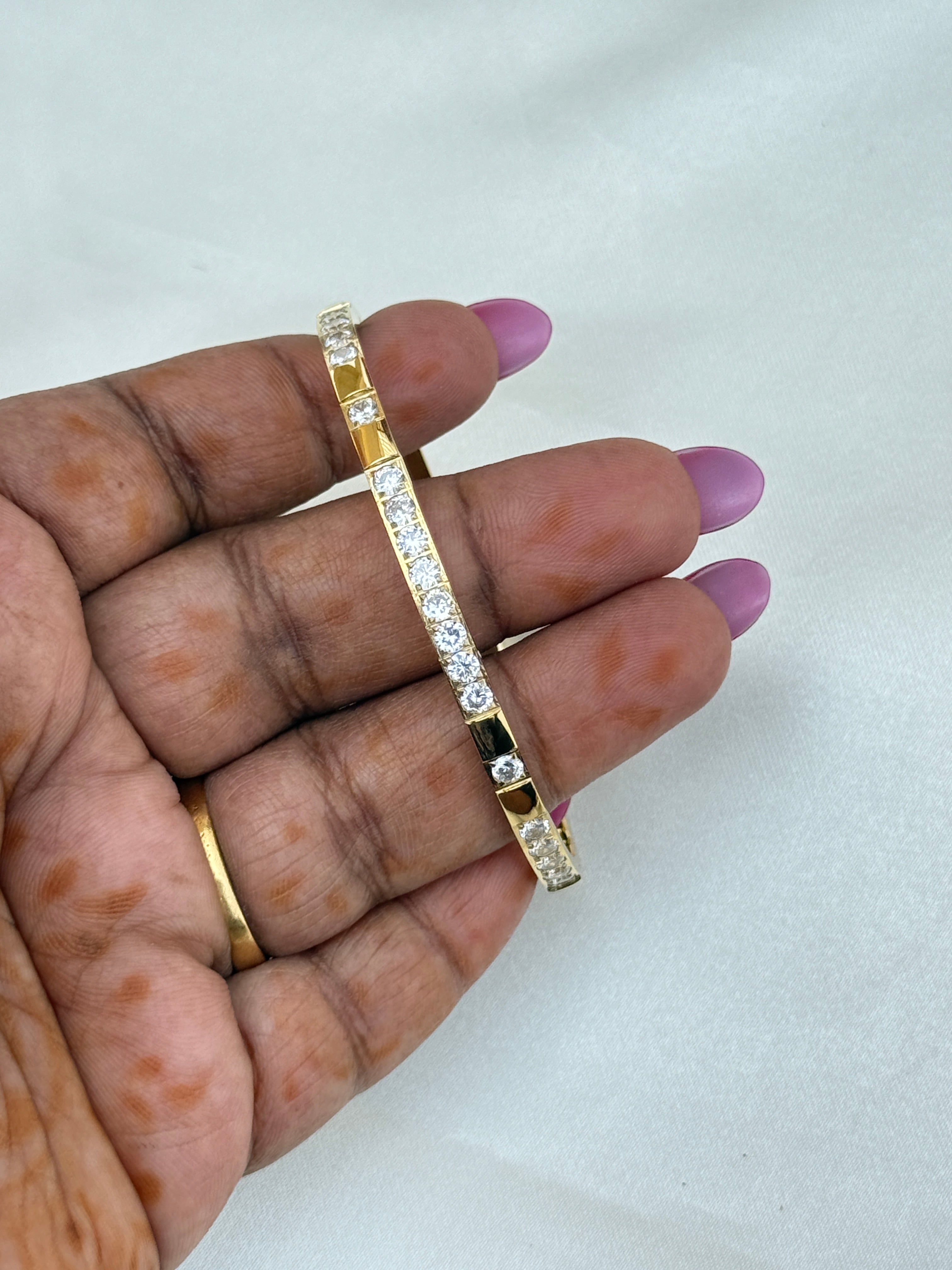 Ab061 anti tarnish stone openable kada bracelet