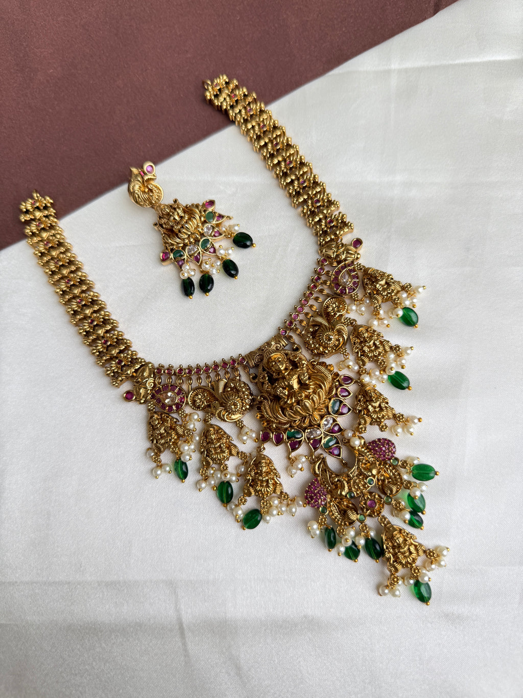 Ns338 Lakshmi Devi nakshi green beads neckset