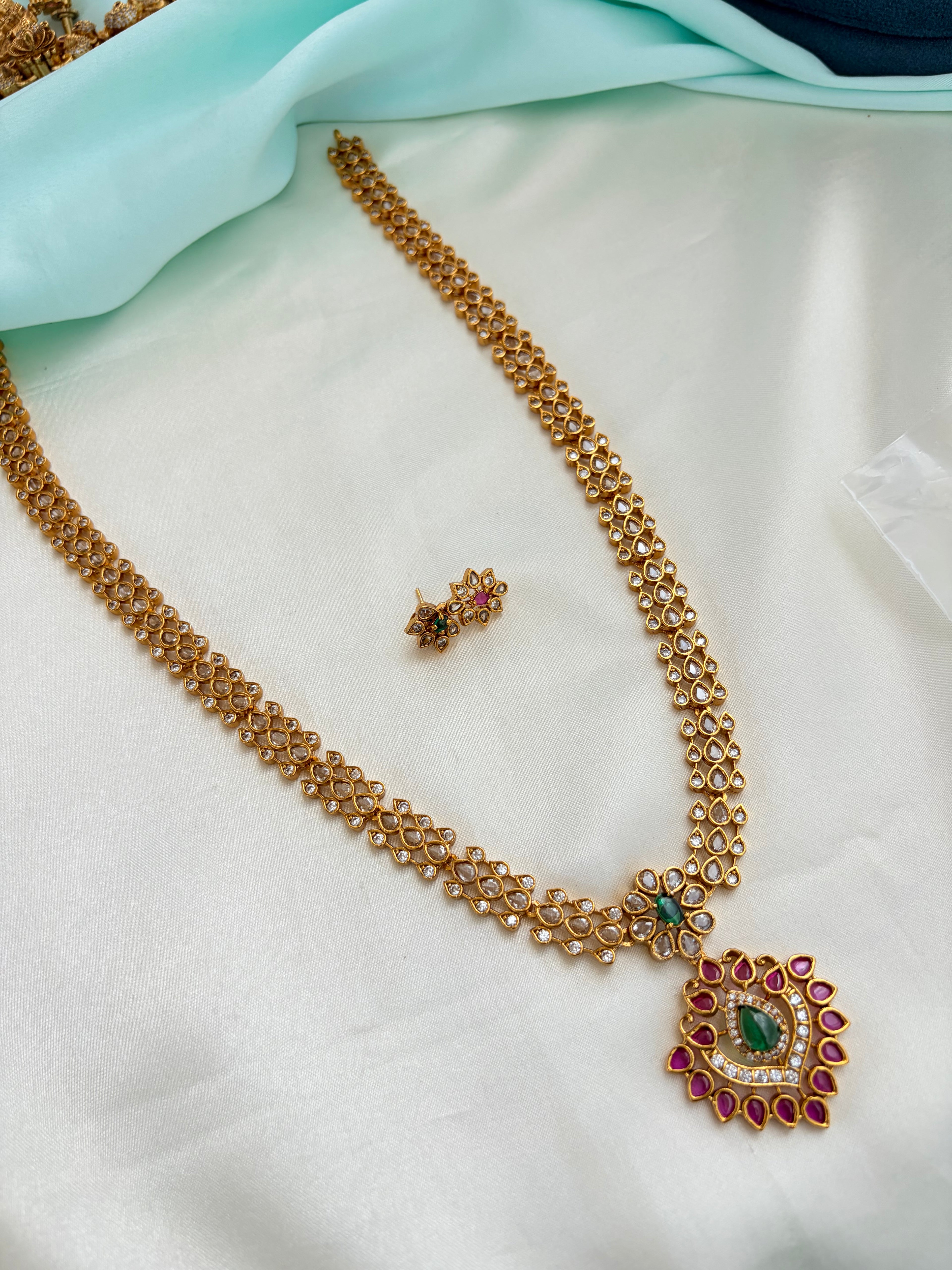 Ruby Emerald flower Neckset with Earrings Ns924
