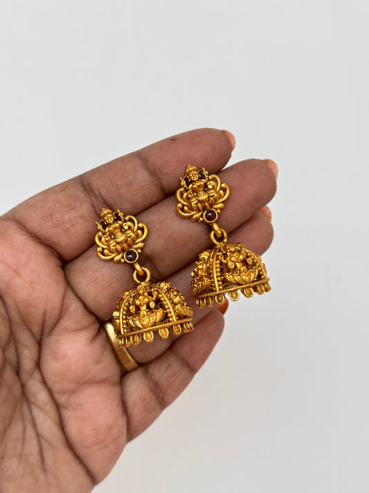 Er5071 Lakshmi Devi butts earrings