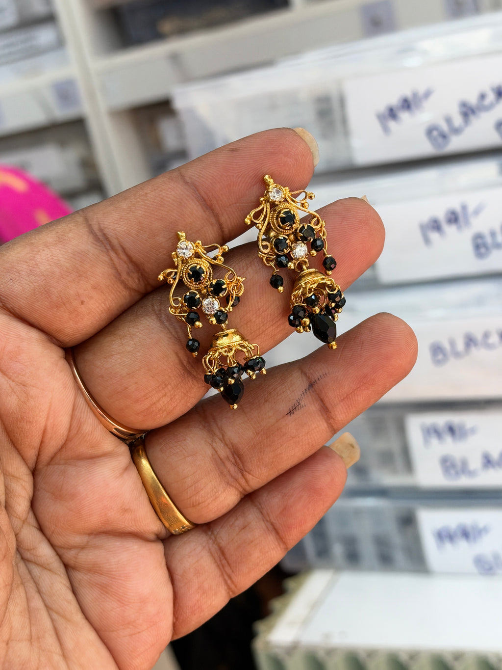 Er910 blackbeads back screw one gram earrings