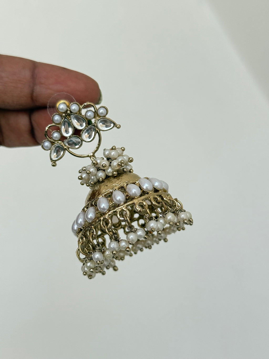 Mn002 gold pearl butta Earrings