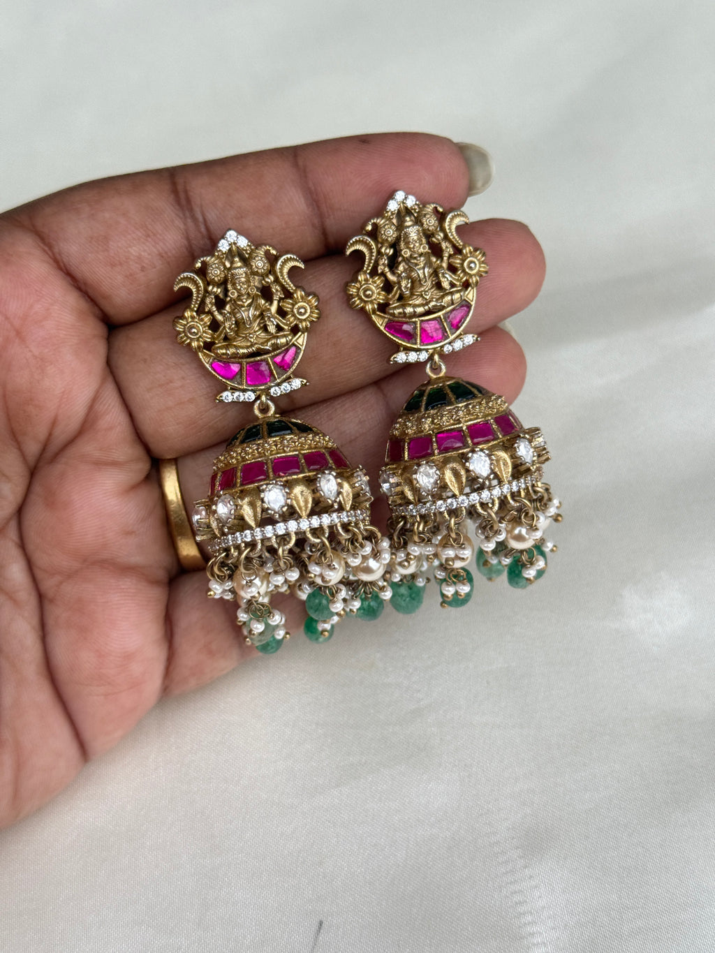 Er124 Lakshmi Devi moissanite butta Earrings