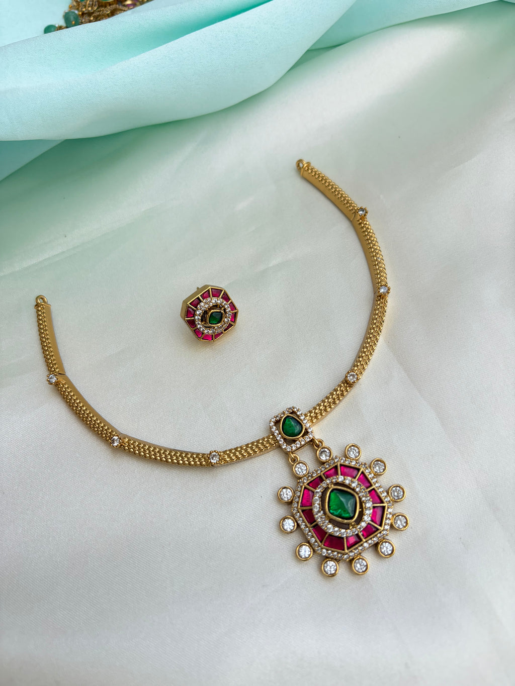 Kundan Kante Neckset with Studs Ns985