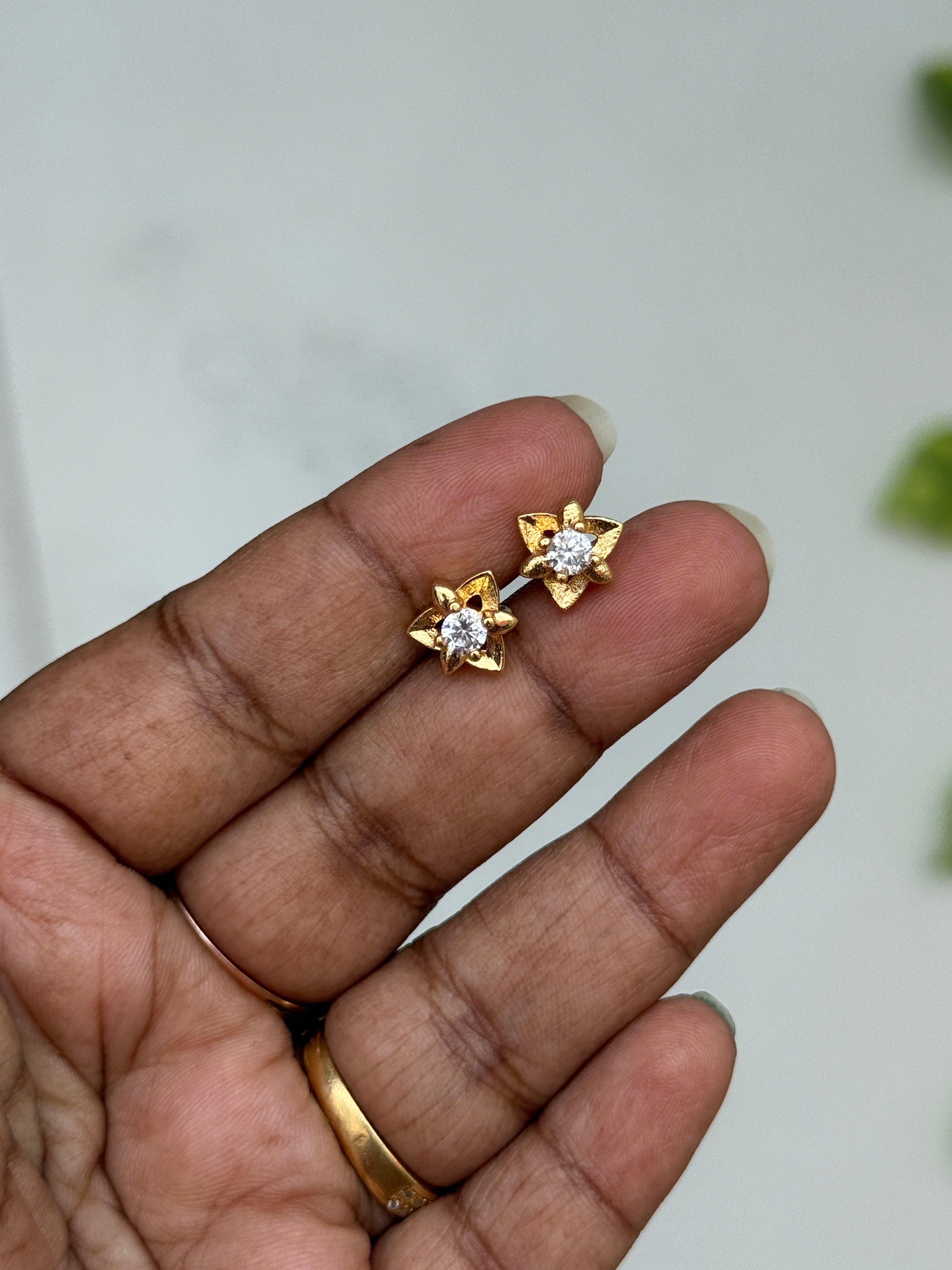 Ph603 Panchaloham back screw studs