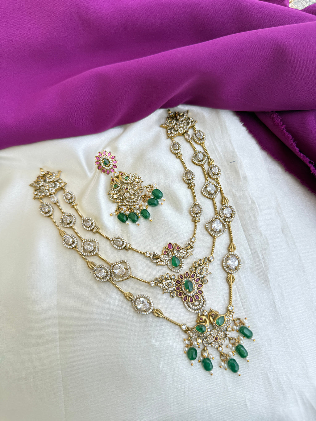 Unique Emerald 3 layers Neckset with earrings ns215