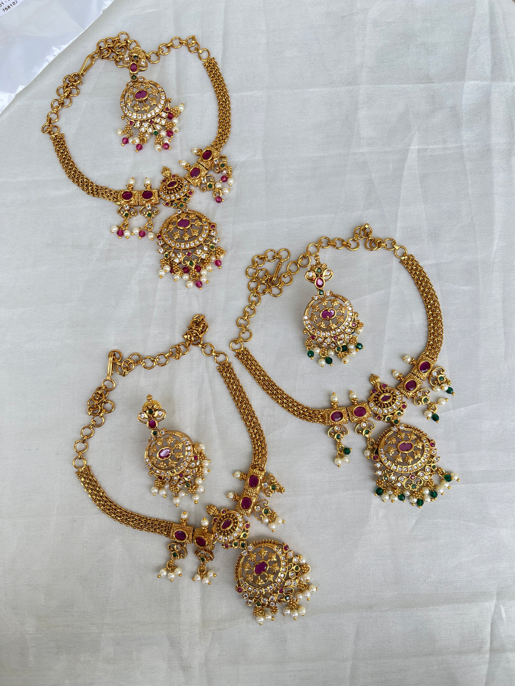 Multi Color budget friendly neckset with Earrings in 3 Colors pink,green,white