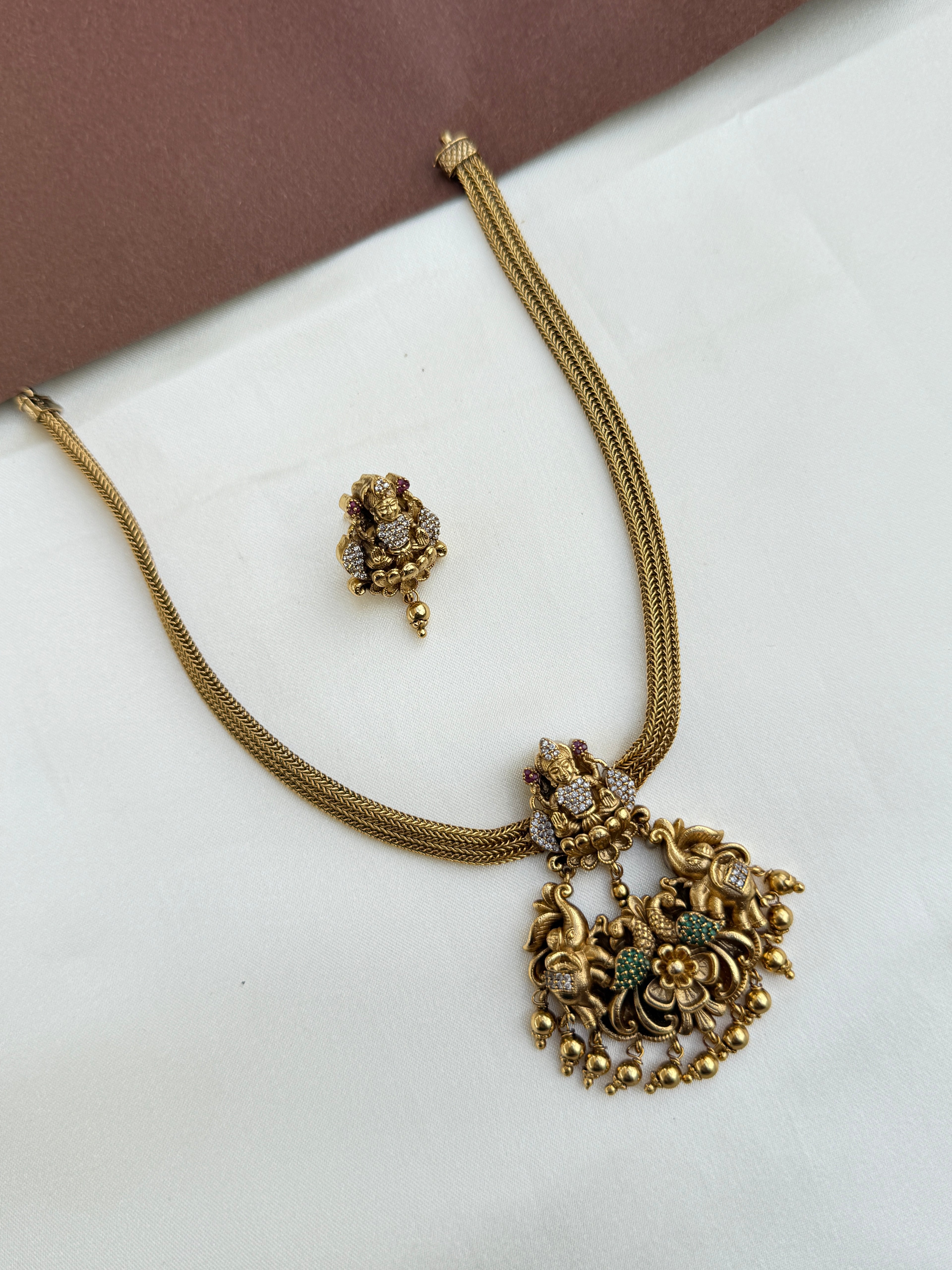 NS370 Nakshi Naan Neckset with earrings