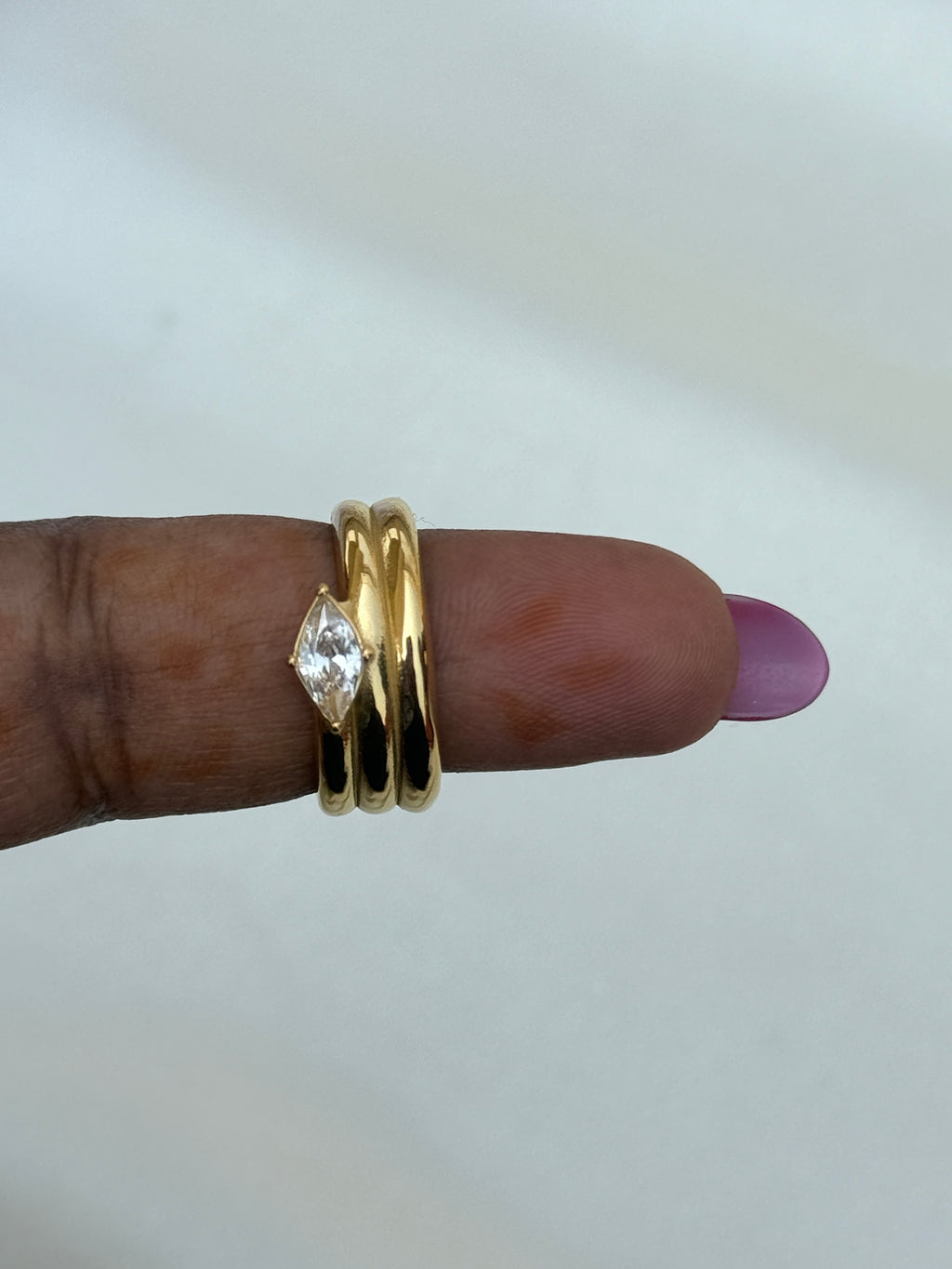 Rg046 anti tarnish triple line white stone  finger ring
