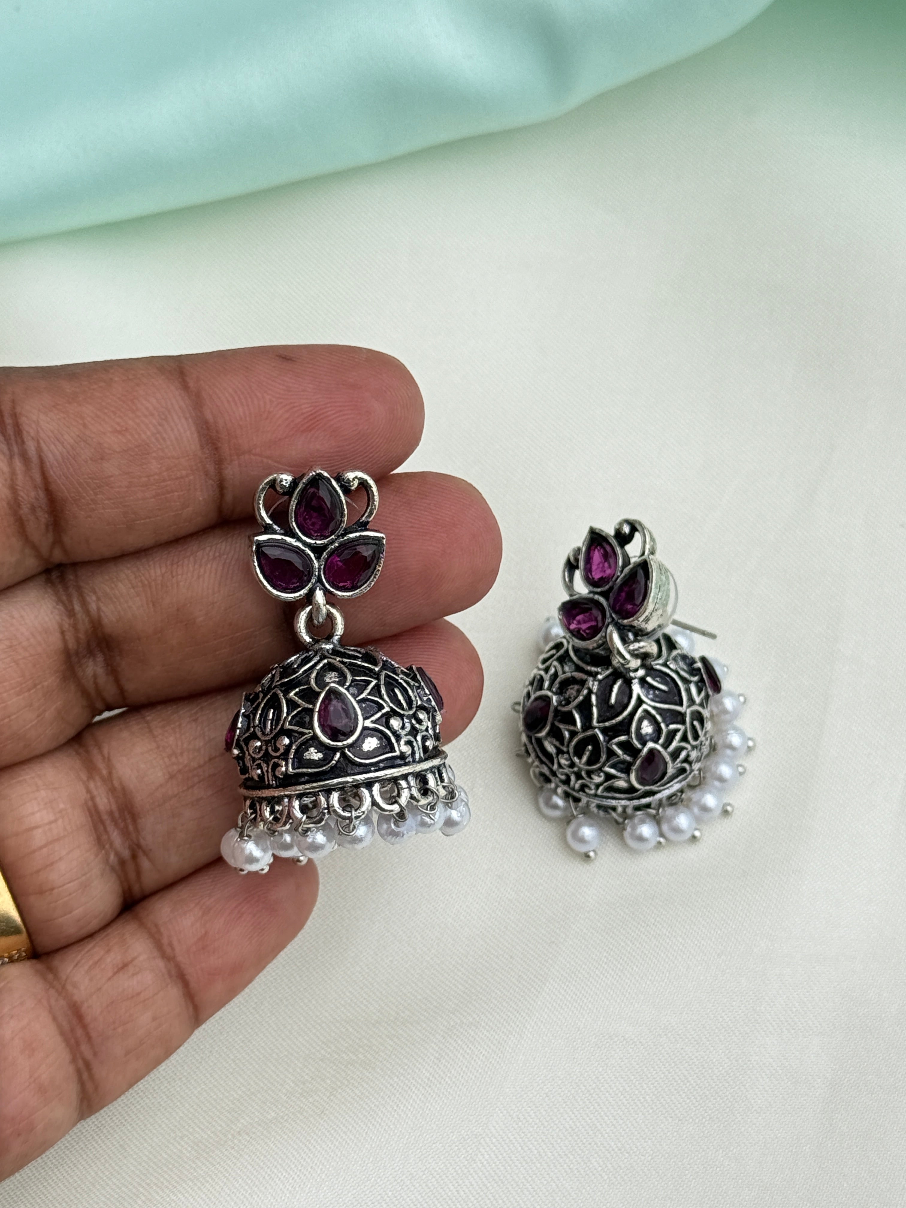 Er207 oxidised butta back push earings