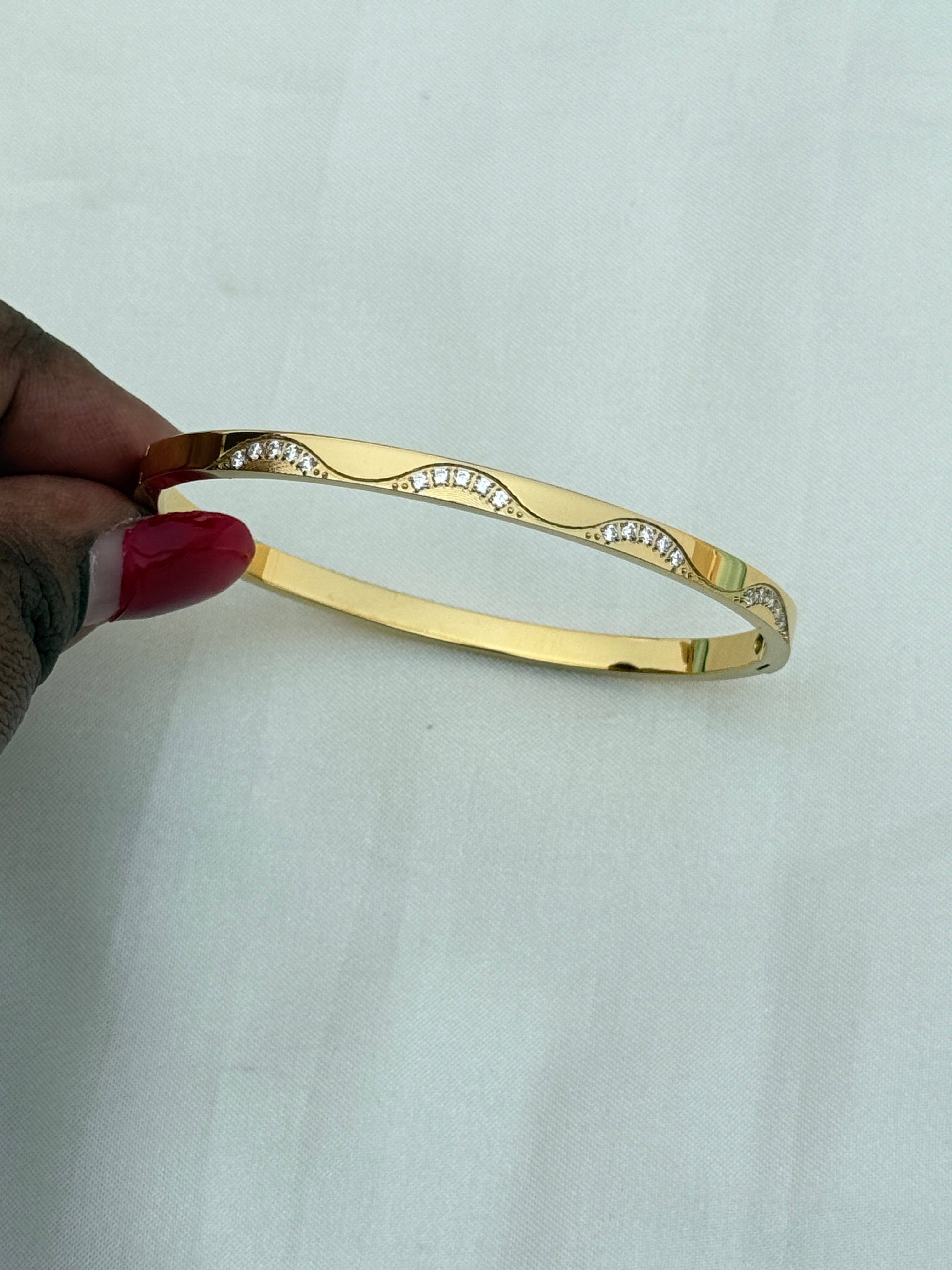 Ab559 anti tarnish openable kada bracelet