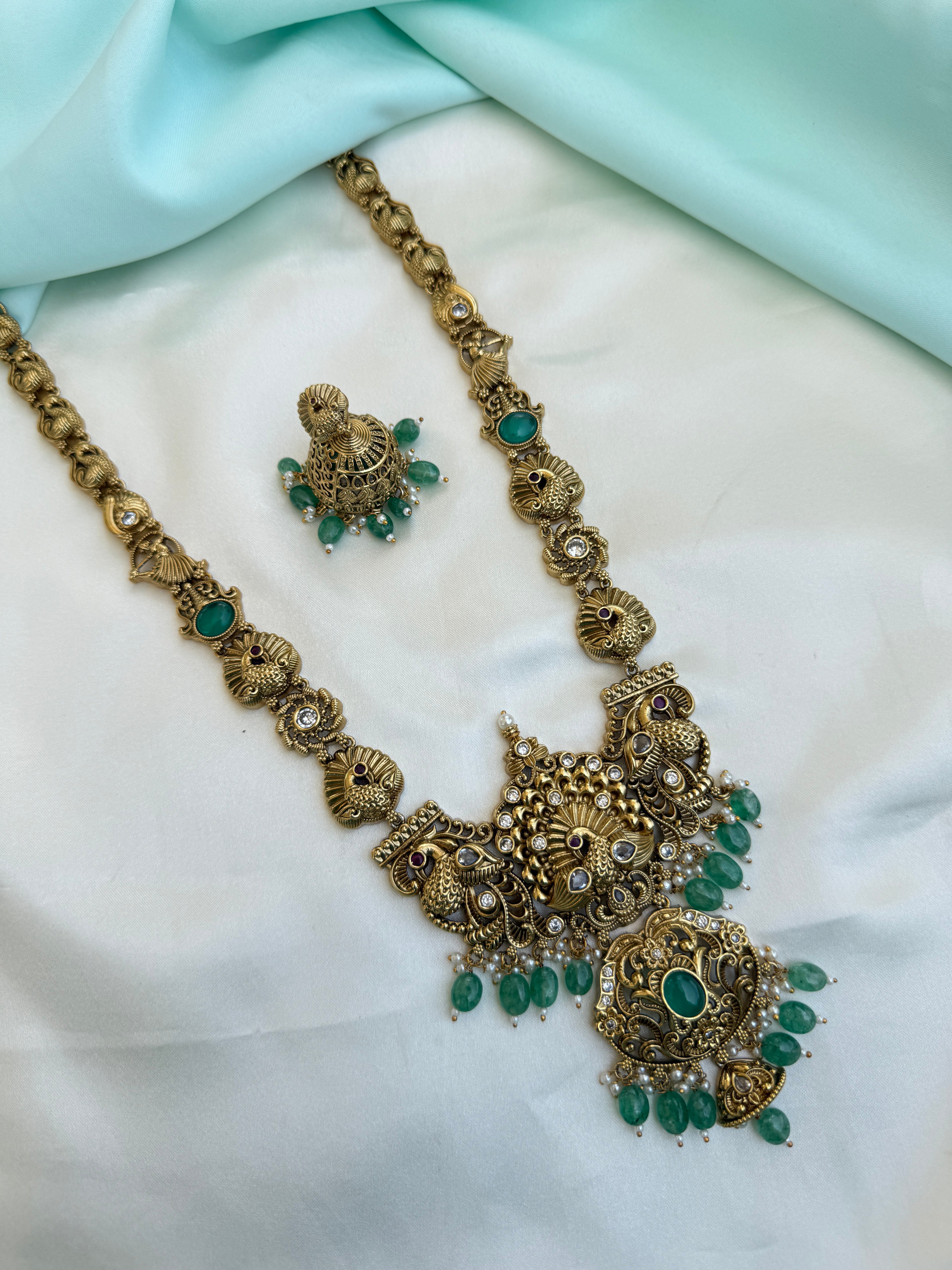 Unique peacock emerald  long Neckset with butta earrings Lh605