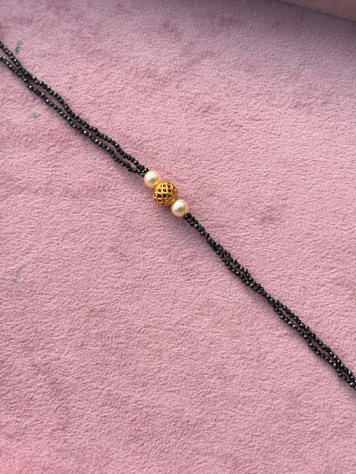 Br0016 crystal black bead and pearls with antic gold ball bracelet 7inches