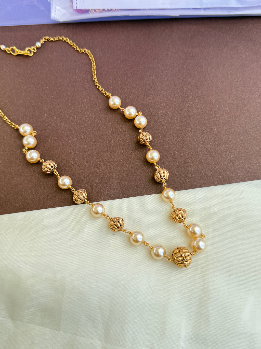 Bb0001 pearl gold ball short  beads chain