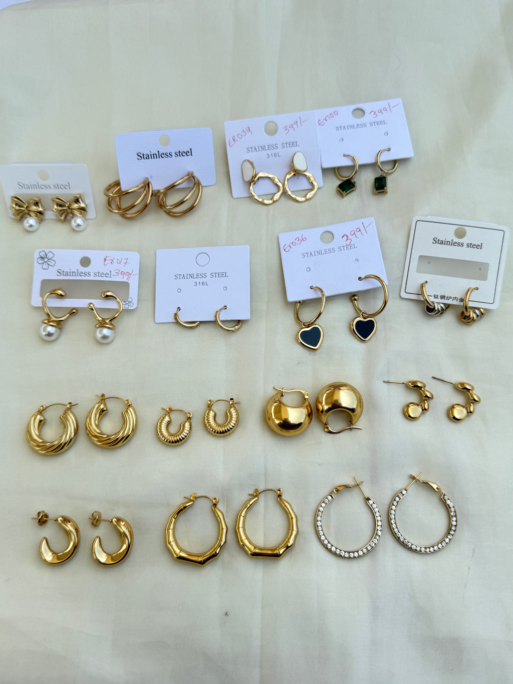 At001 Anti tarnish earrings (color won't fade)