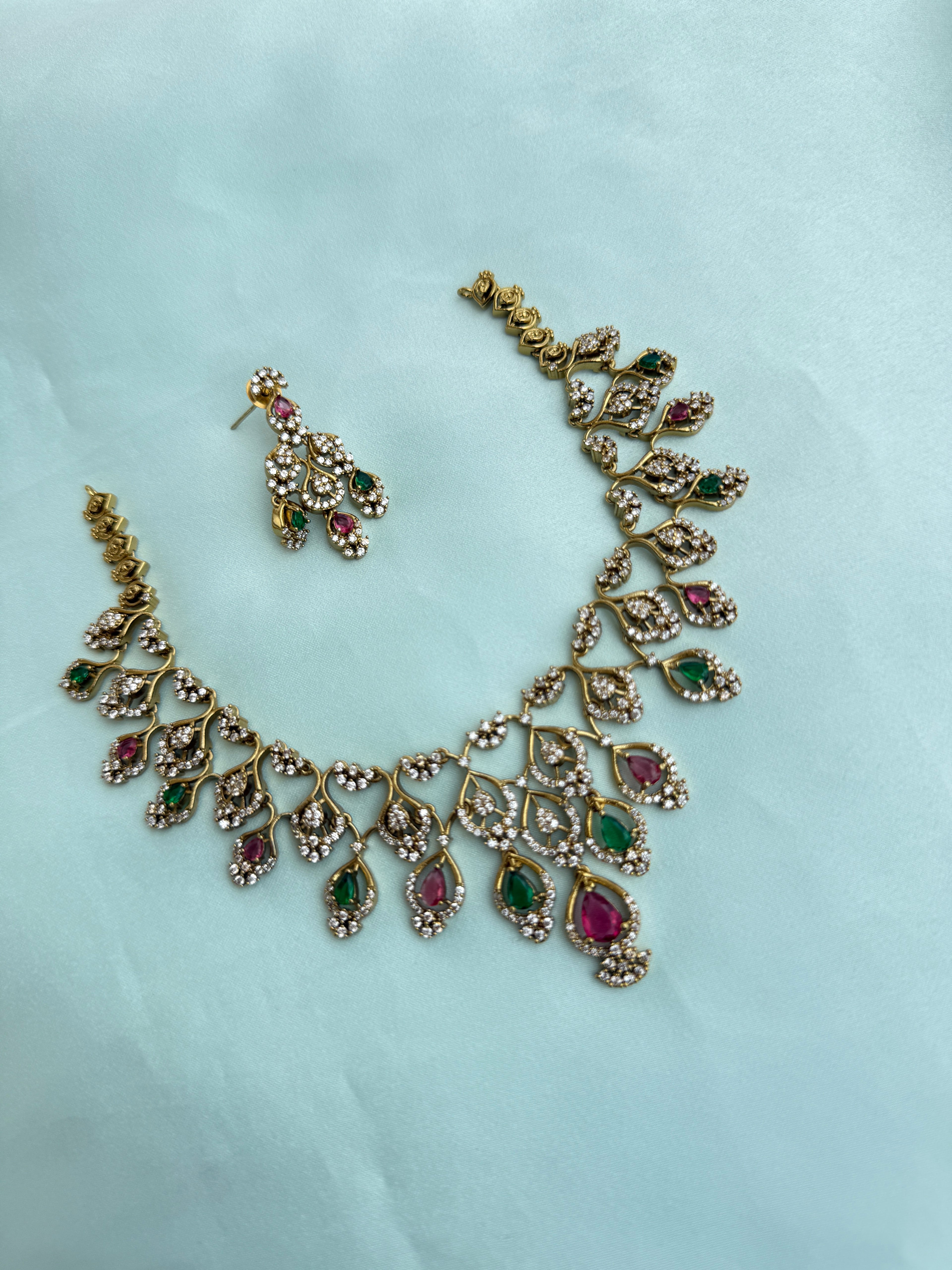 Ruby emerald short neck with earringsns920