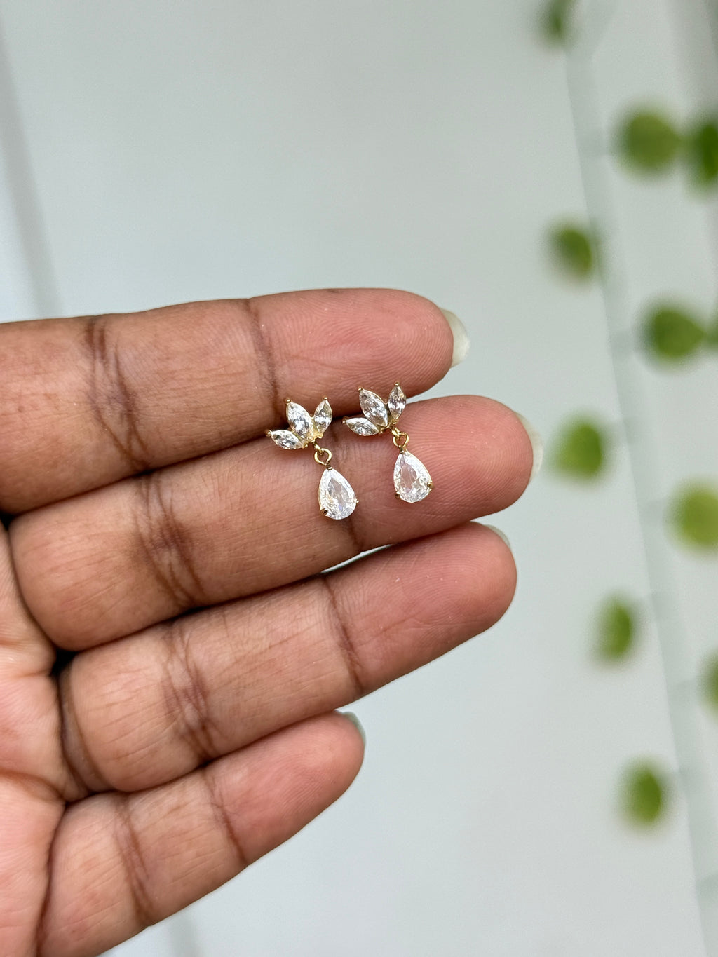 Er299 anti tarnish 3 stones drop back push earrings