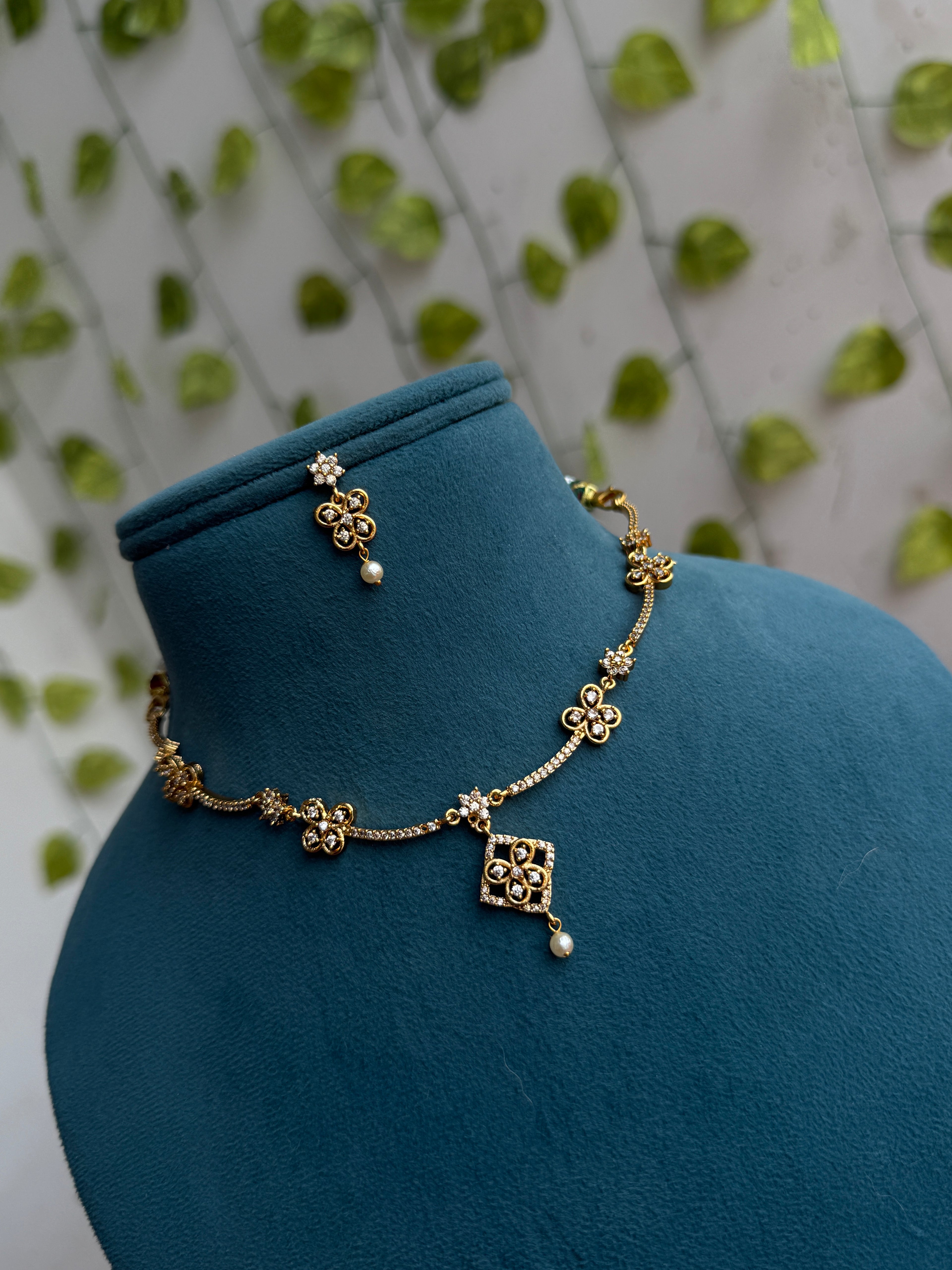 Ns864 flowers white stones pearl bead short neckset with back push earrings
