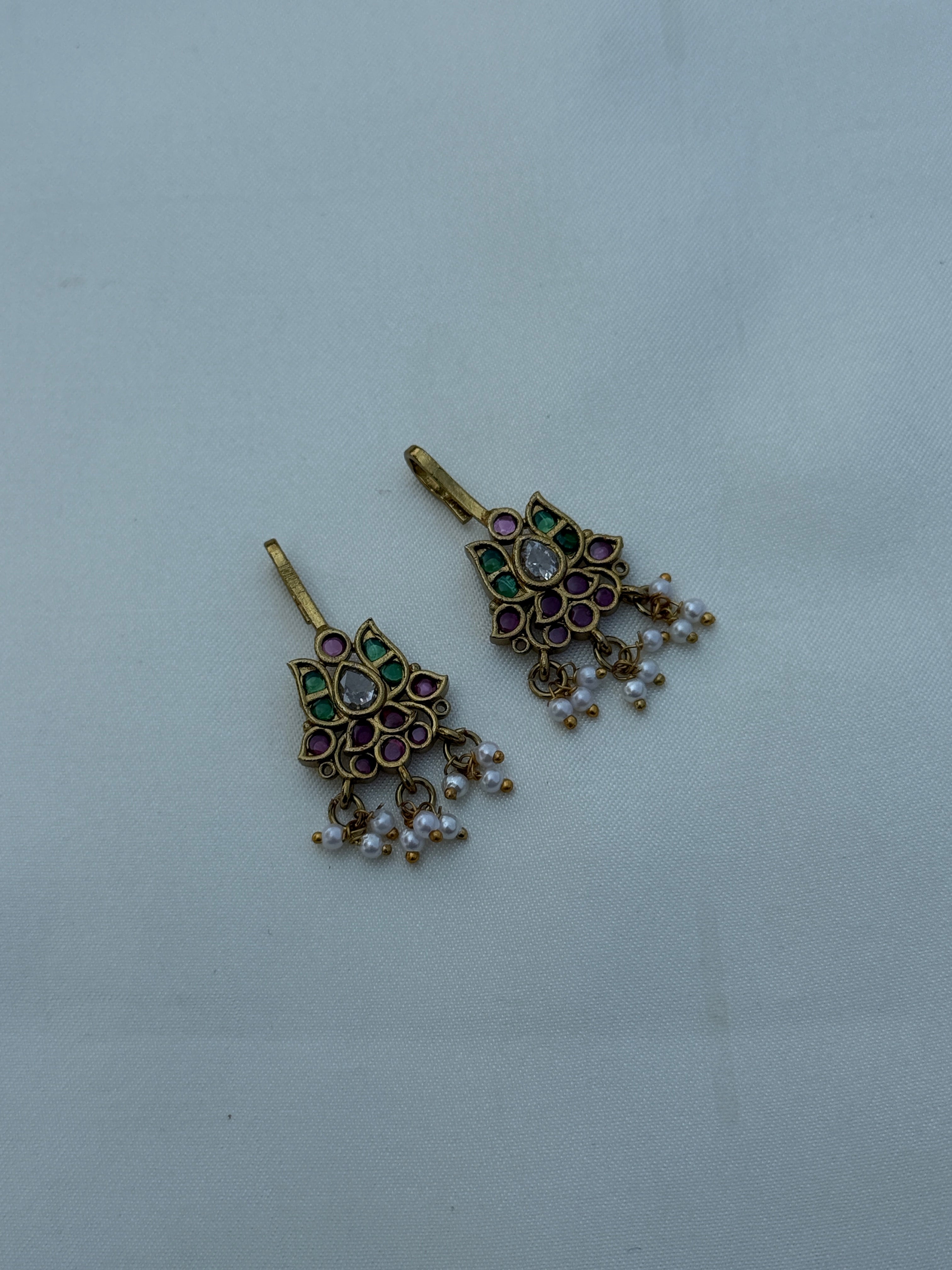 Bg008 Kemp bugadi earrings