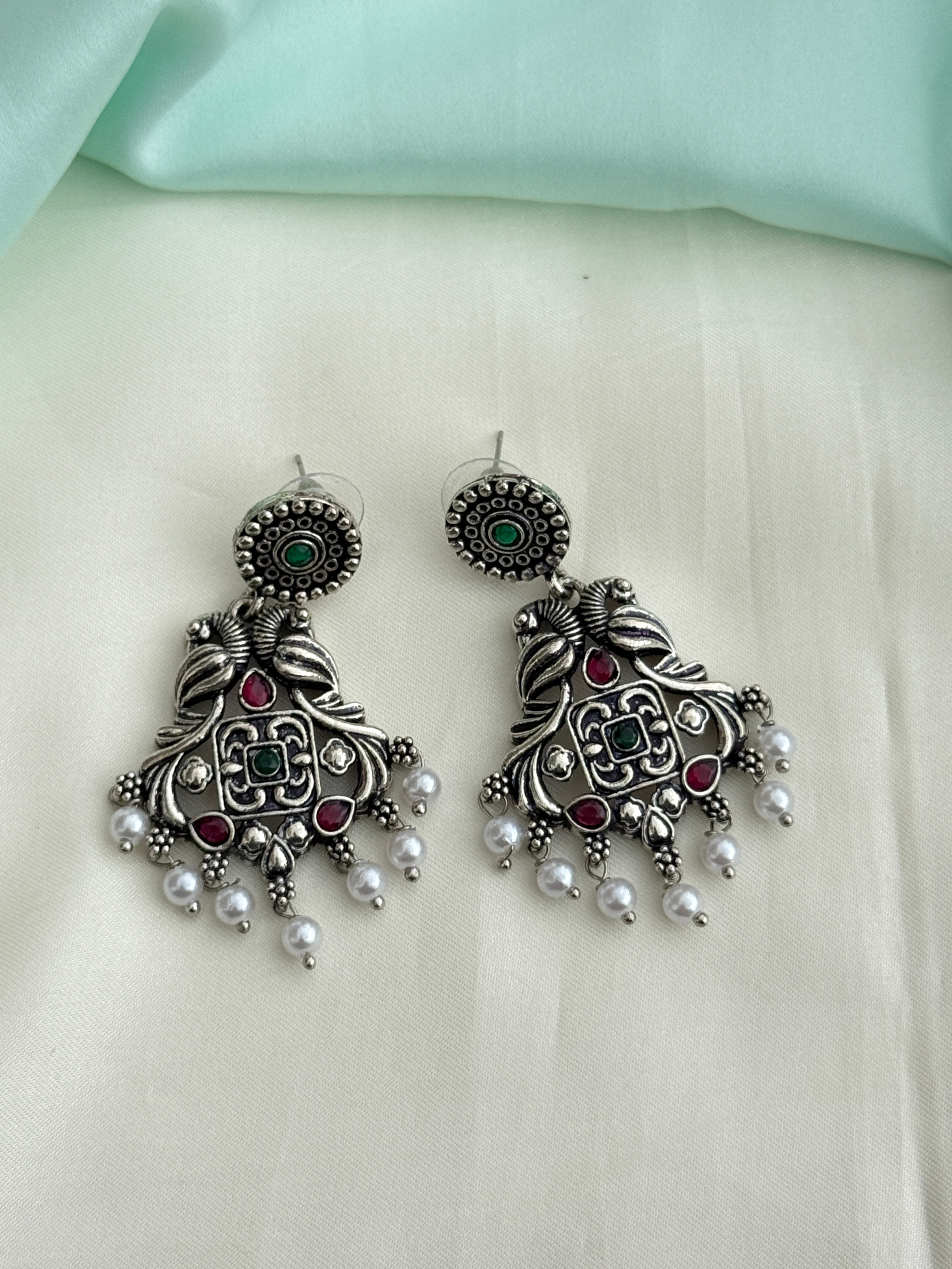 Er210 oxidised chandbalis earrings