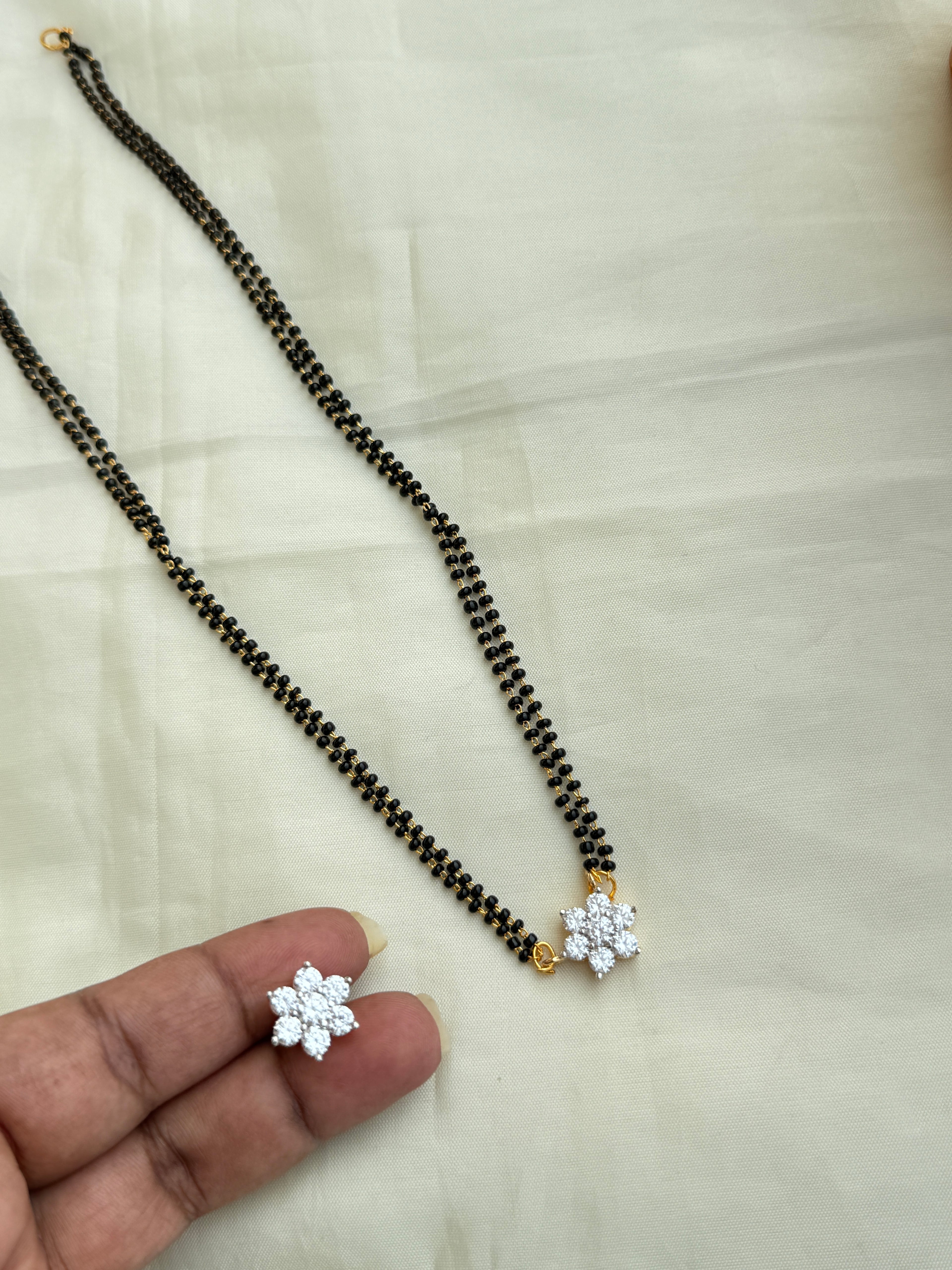 Bb507 2 lines short blackbeads with earrings