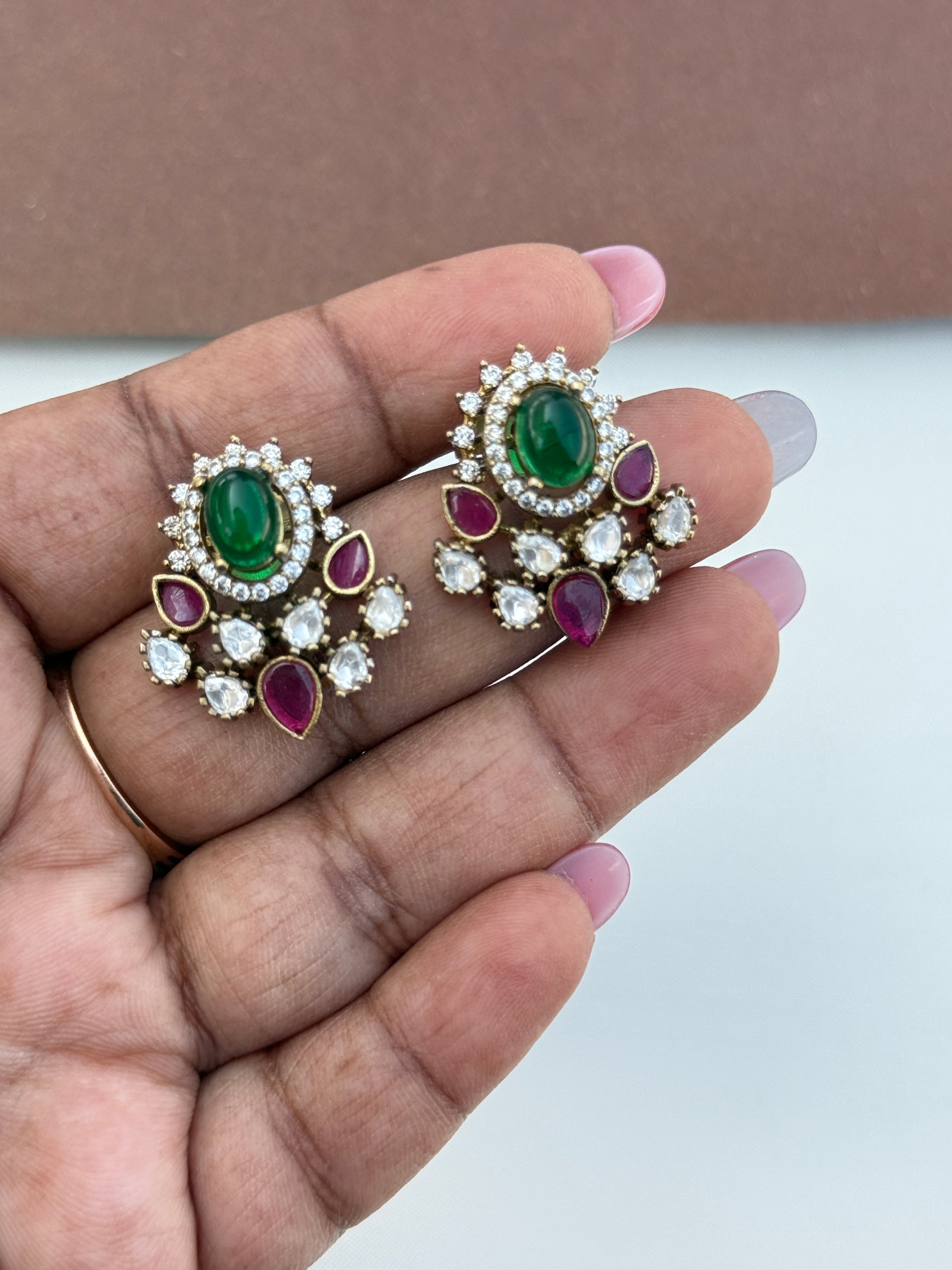 St026 jadau kundan moissanite studs