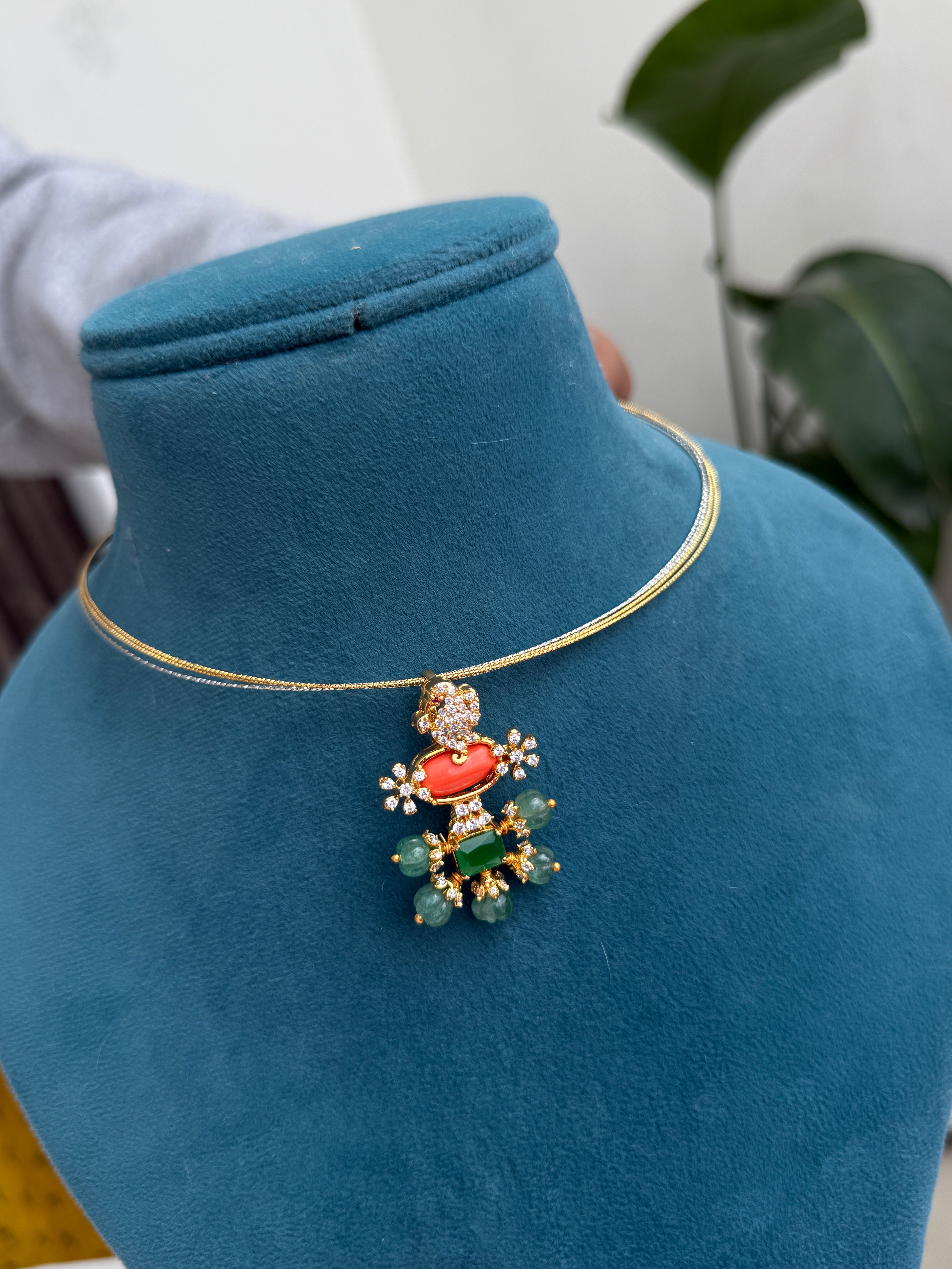 Hs019 pumpkin beads with coral pendant hasli