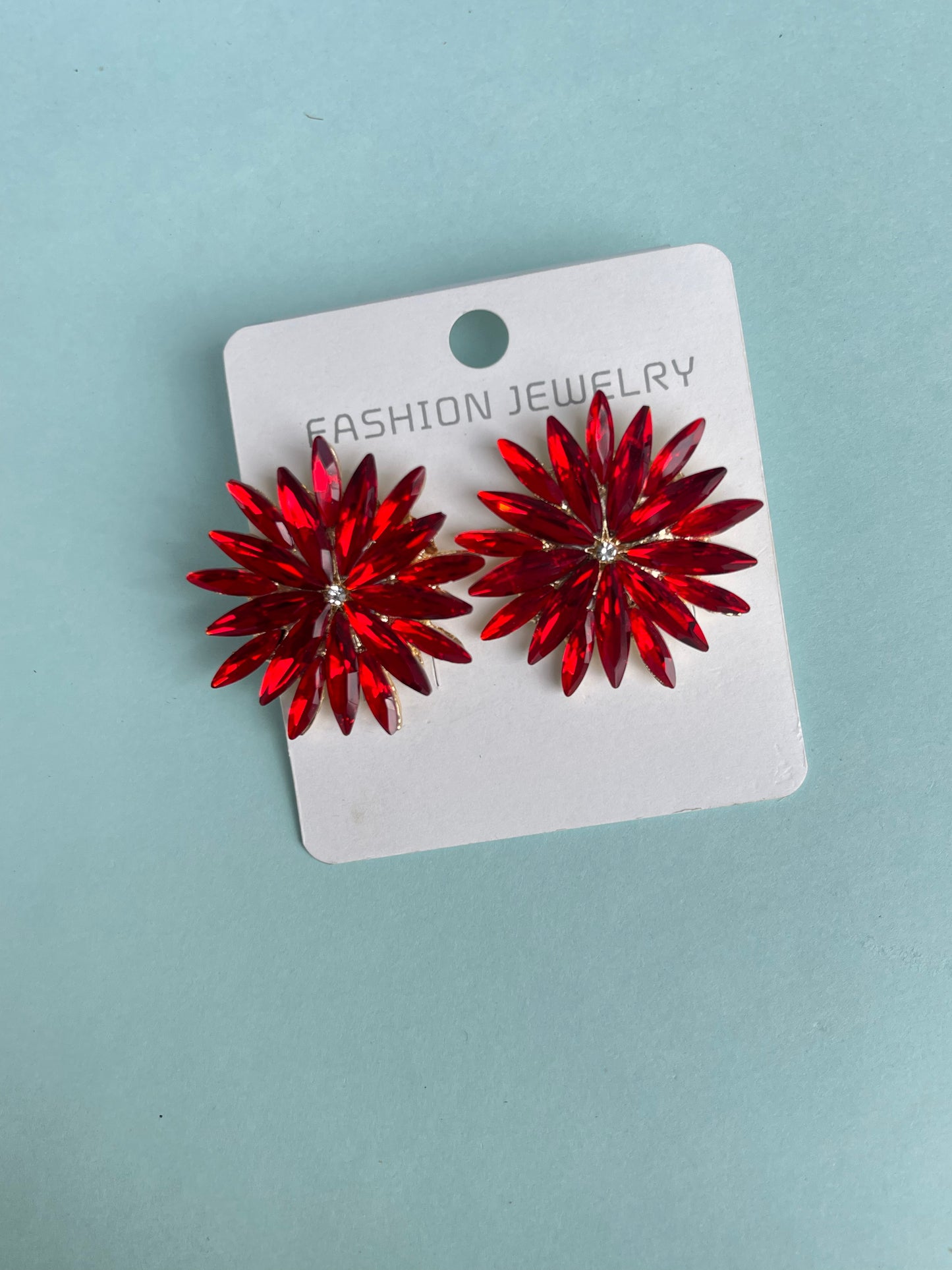 Flower stone stud