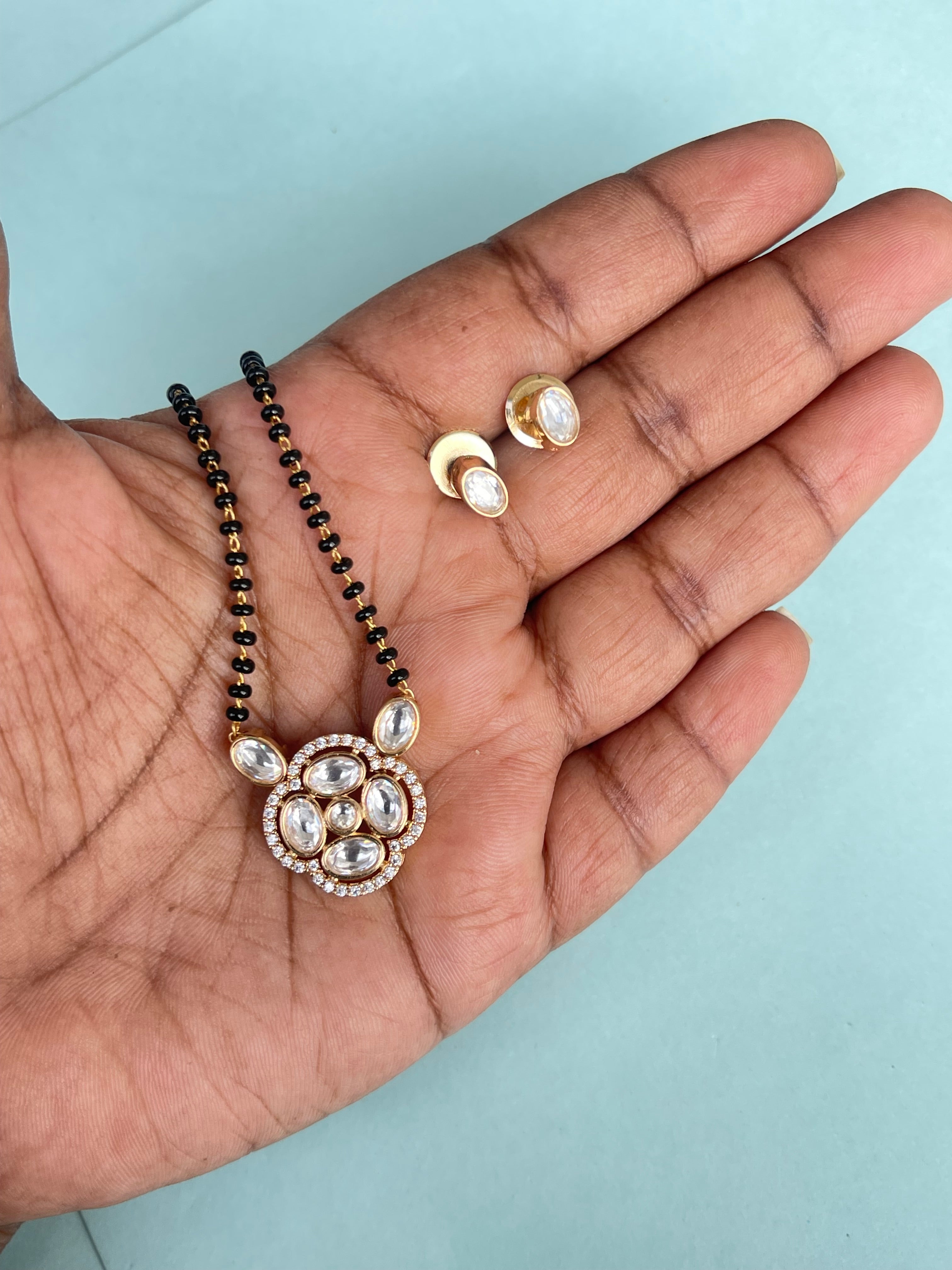Kundan pendant and earrings single line 18 inches blackbeads bb501
