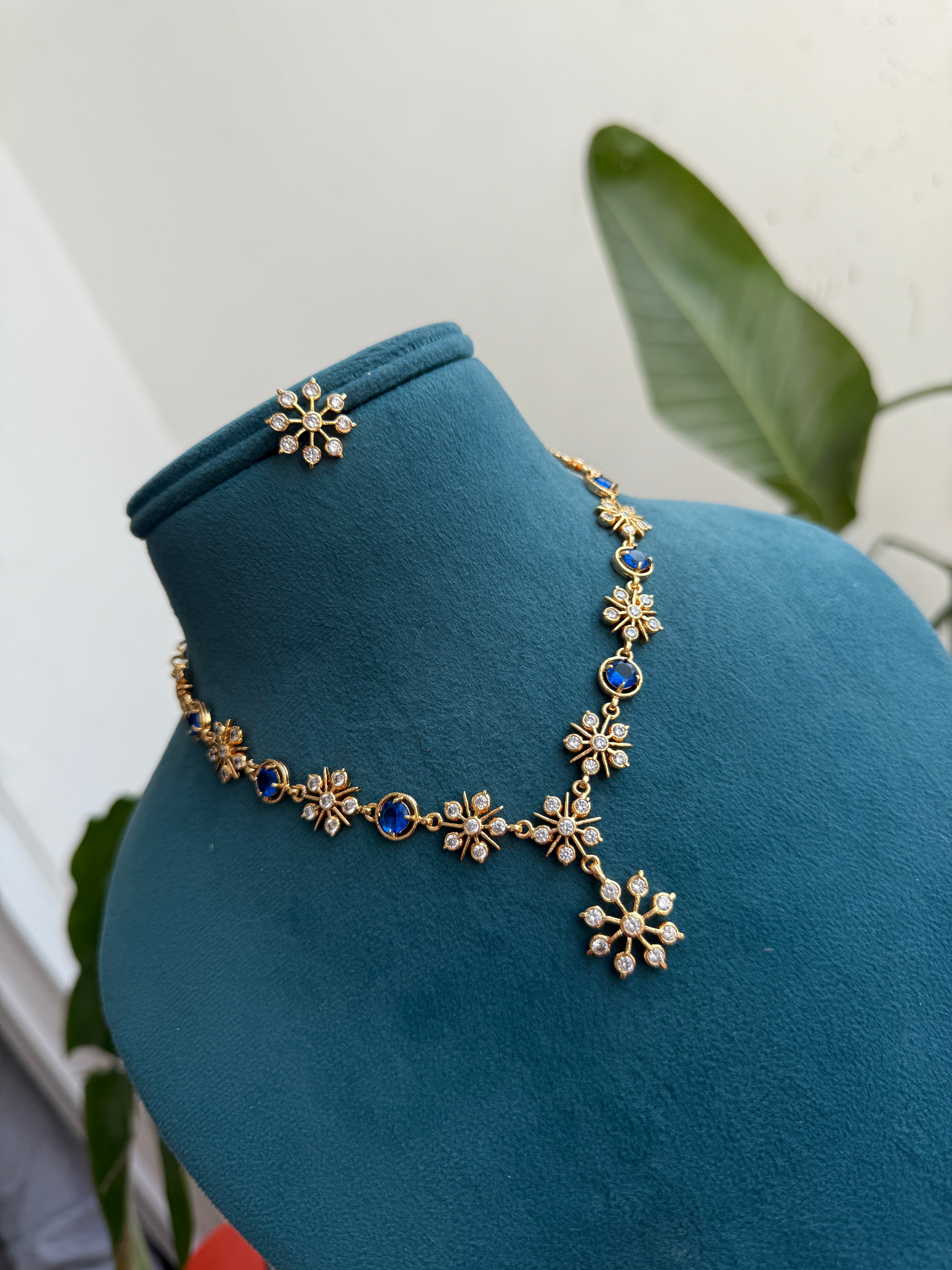 Ph161 Panchaloham short neckset with ear studs